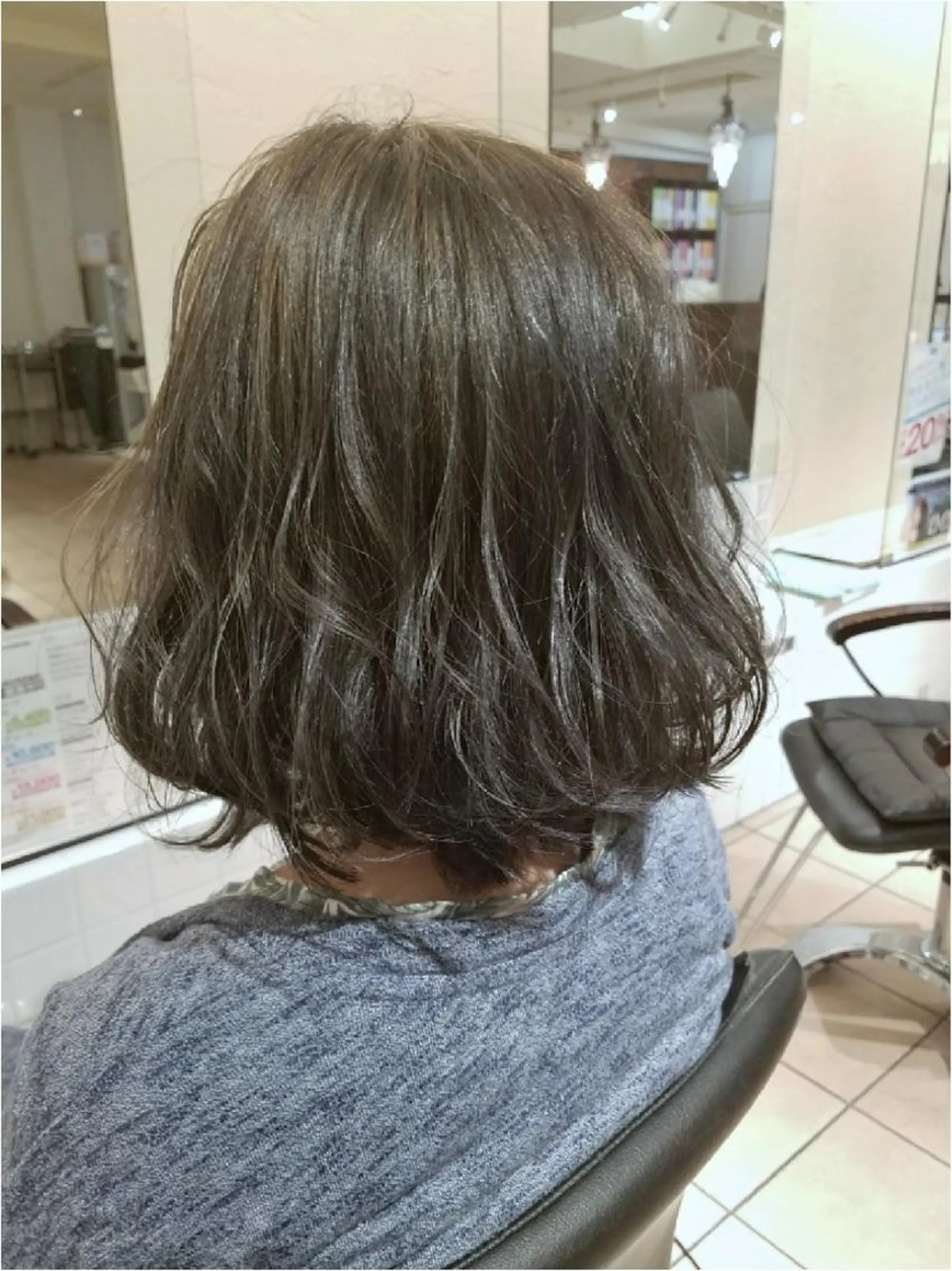 ミディアム ヘアアレンジ カラー グレージュ 【髪質改善美容師】t occa茨木篠原健太のヘアスタイル