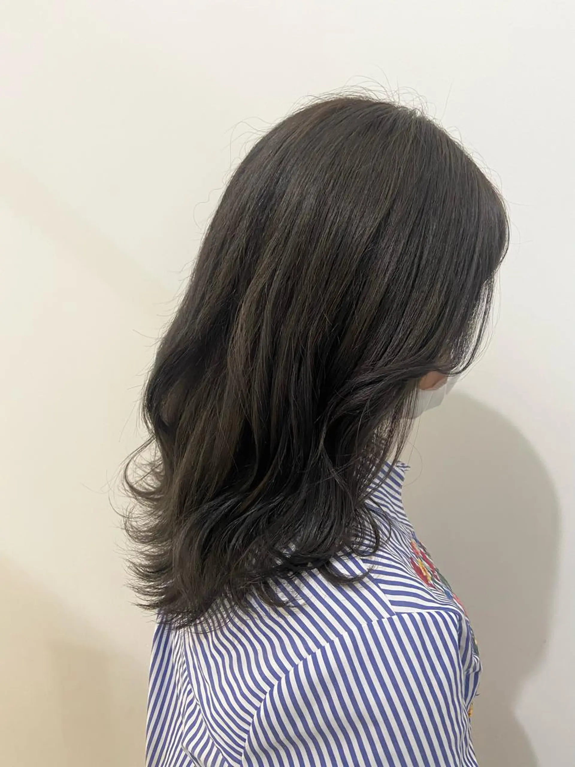 セミロング カラー グレージュ カット ヘアカラー 🫧 nanaco🫧のヘアスタイル
