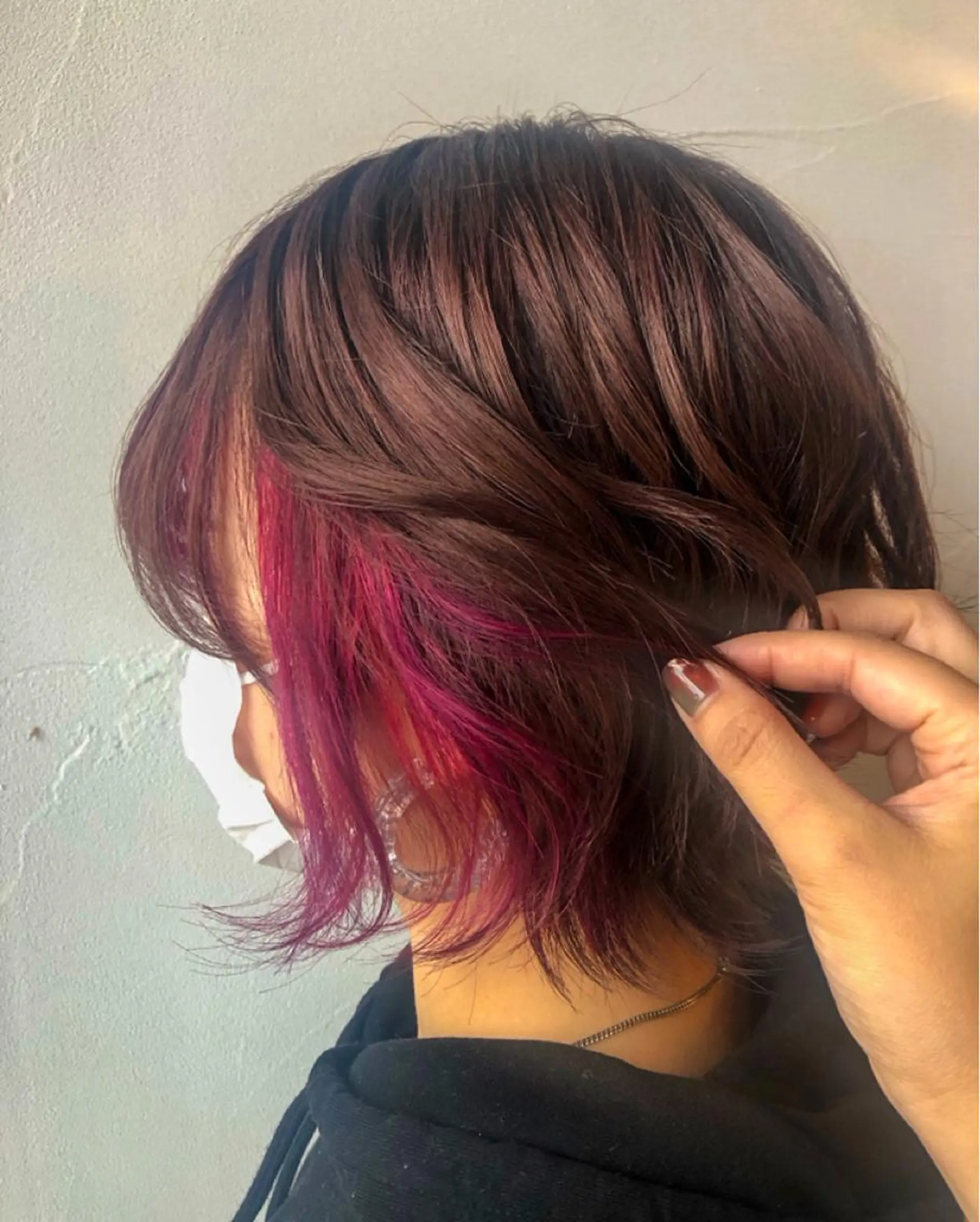 ショート カラー ピンクカラー 佐藤 美聡のヘアスタイル