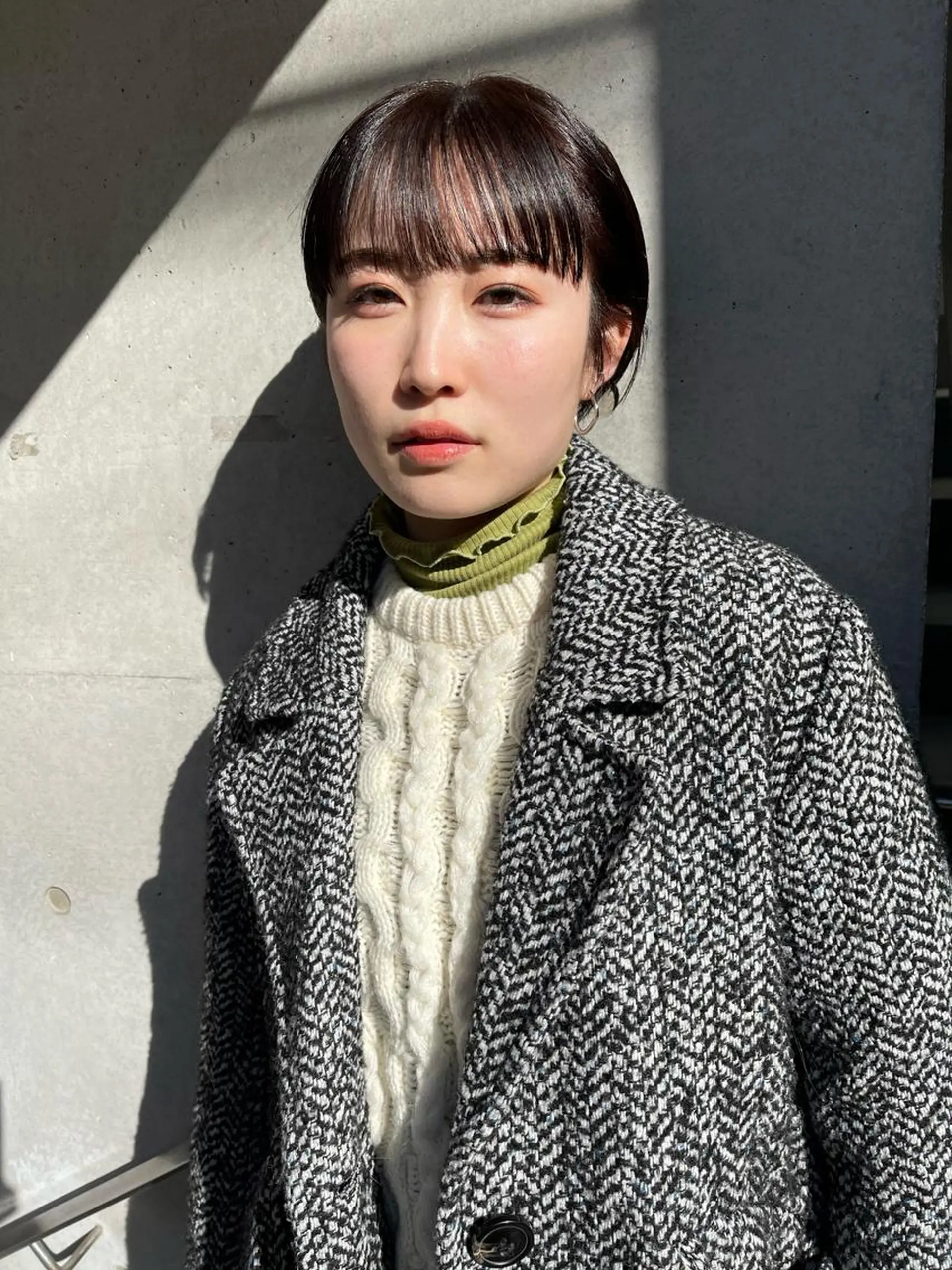 ショート 顔まわりレイヤー デザインカットのヘアスタイル