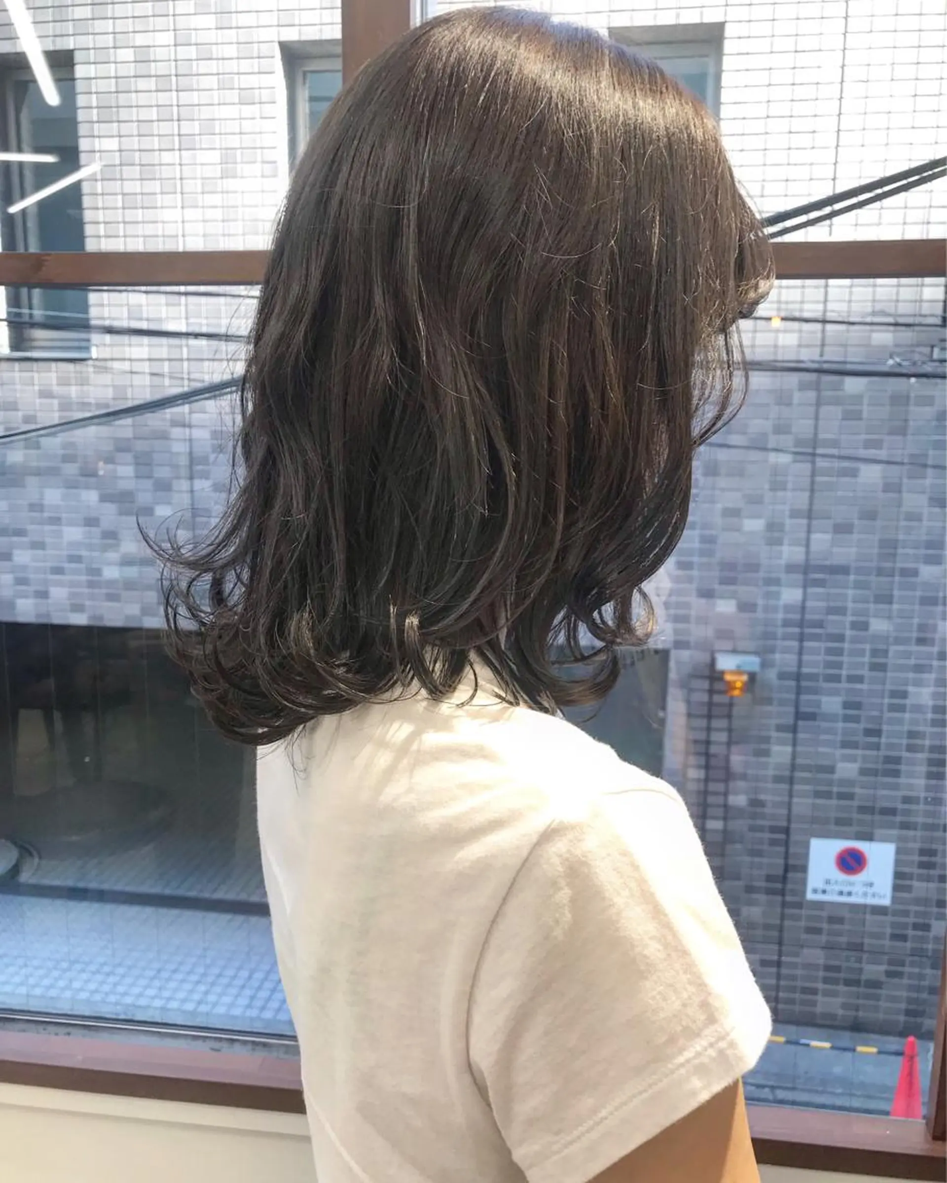 ミディアム カラー アッシュ ブルーカラー ブルーアッシュ ラベンダーカラー 眉毛ワックス konomiの眉毛・アイブロウイメージ