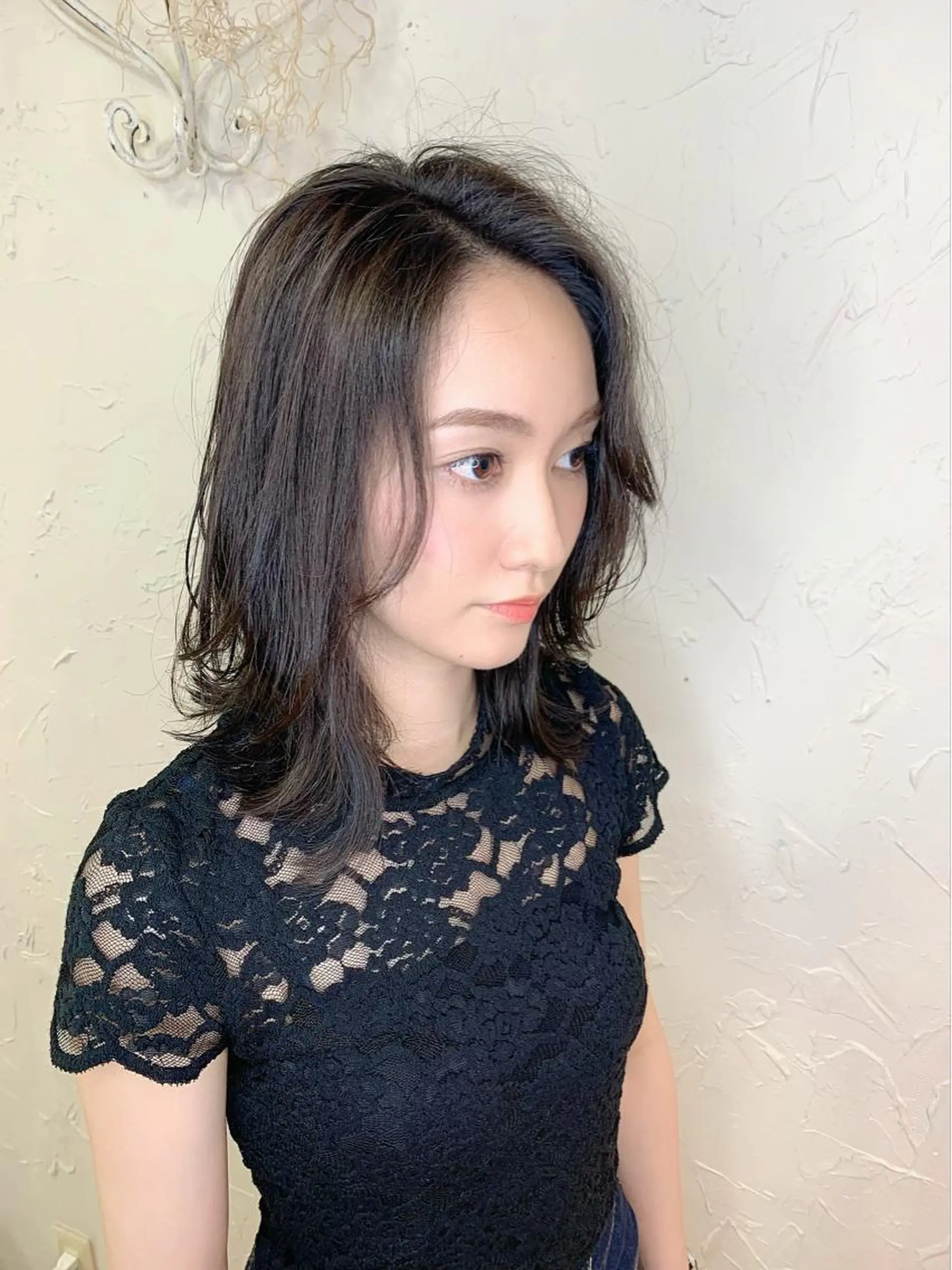 ミディアム アッシュ 深沢 秀のヘアスタイル