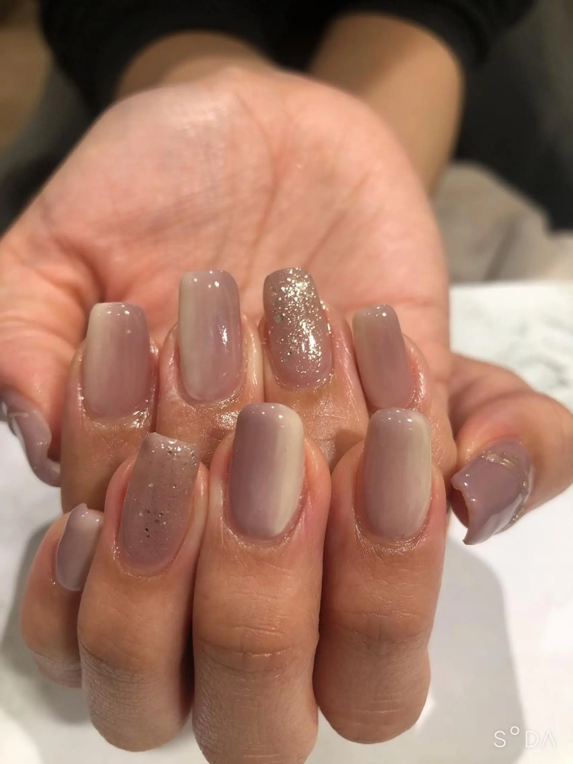 カラー ハンドネイル 吉野✨ ネイルデザイナー✨のネイルデザイン