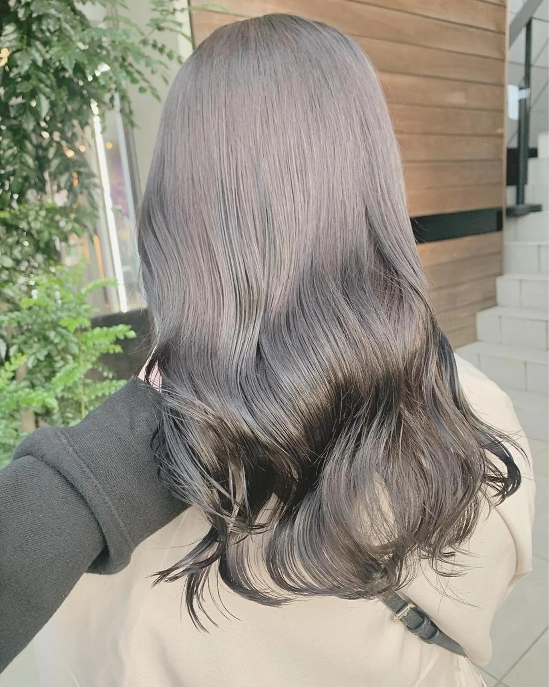 ロング カラー マツエク・マツパ ハイトーンボブ 前田 表参道　グレージュのヘアスタイル
