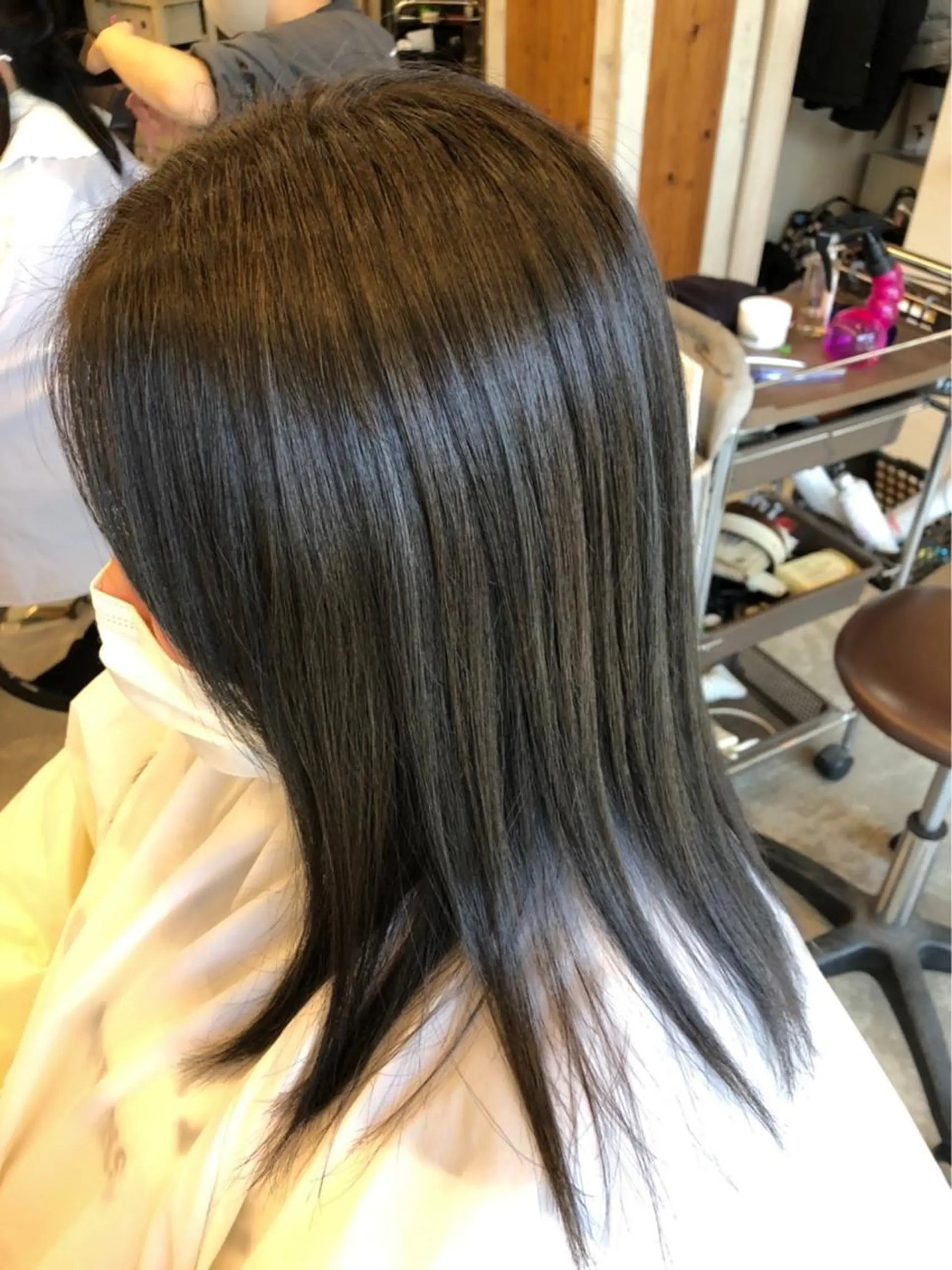 ミディアム ぐらんぐりーん 藤中のヘアスタイル