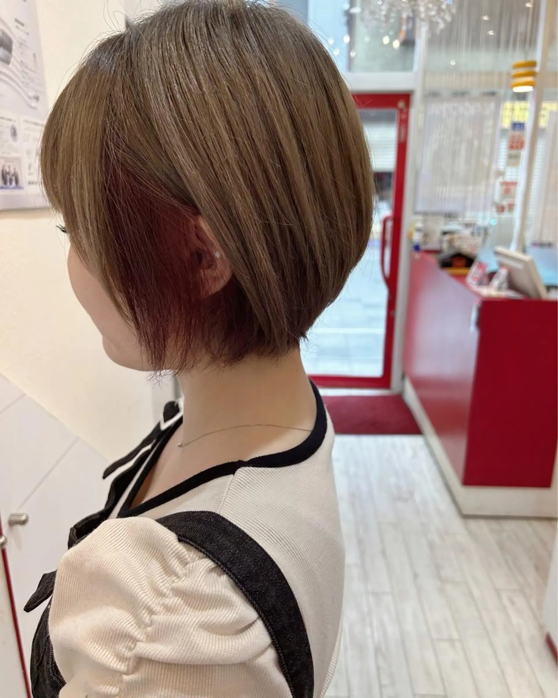 ショート カラー ヘアアレンジ ピンクカラー ショートヘア カット ヘアカラー 今村公介 ブリーチ特化、派手髪のヘアスタイル