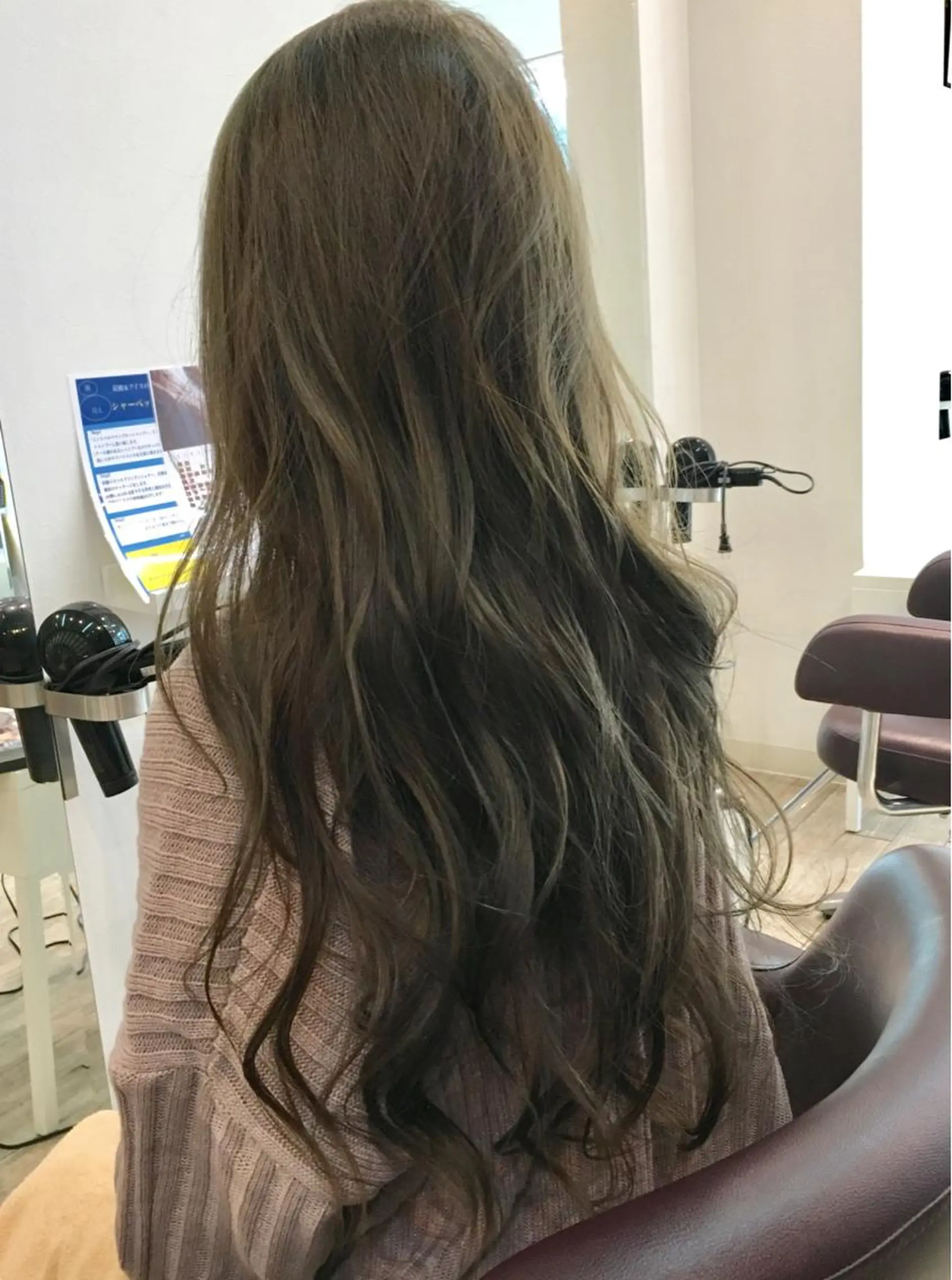 ロング カラー 中村 よしひでのヘアスタイル