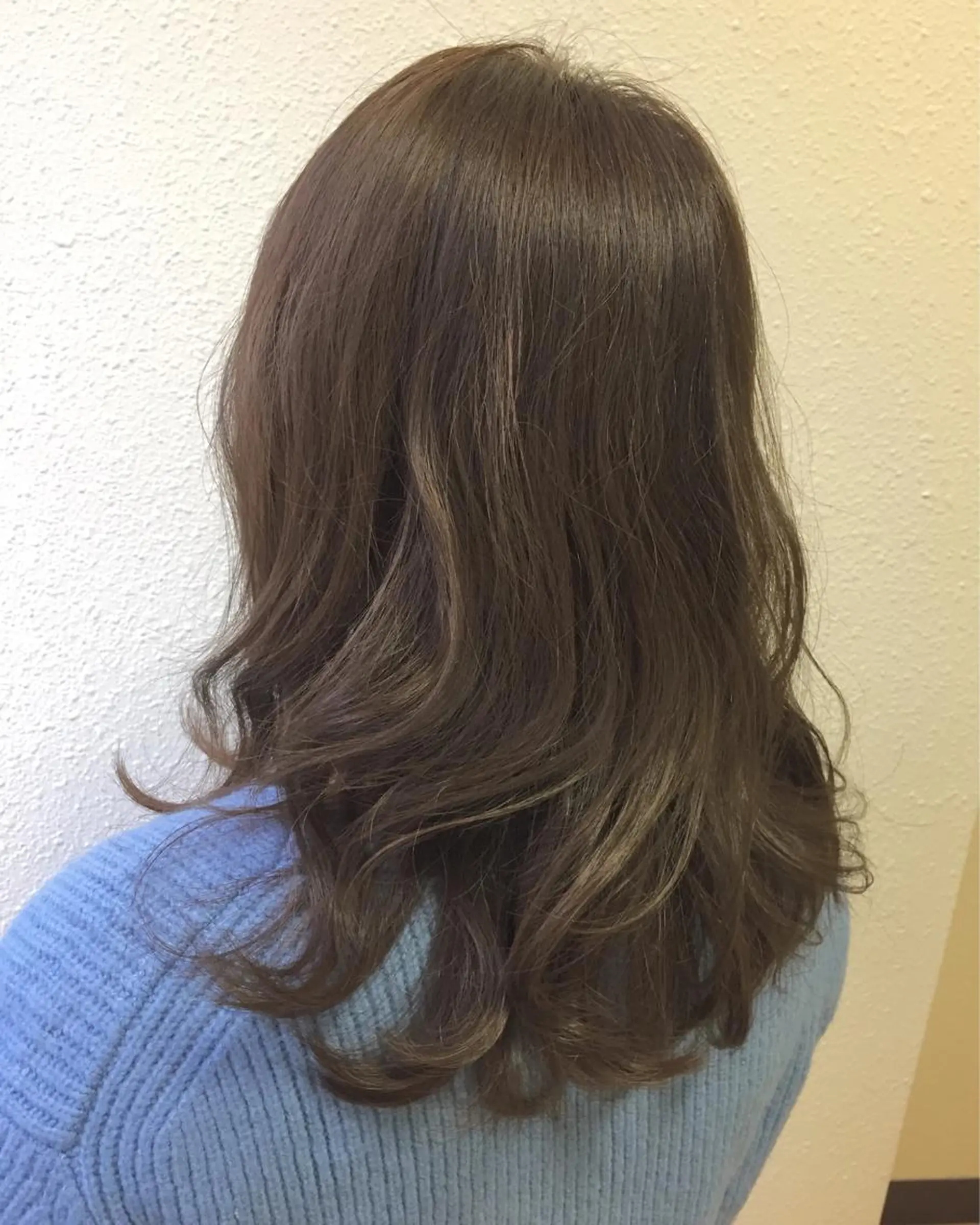 セミロング クボキ サヤのヘアスタイル