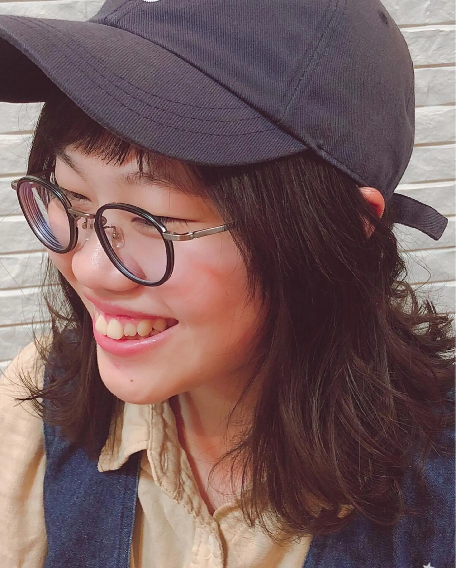 ミディアム 伊藤 さやかのヘアスタイル