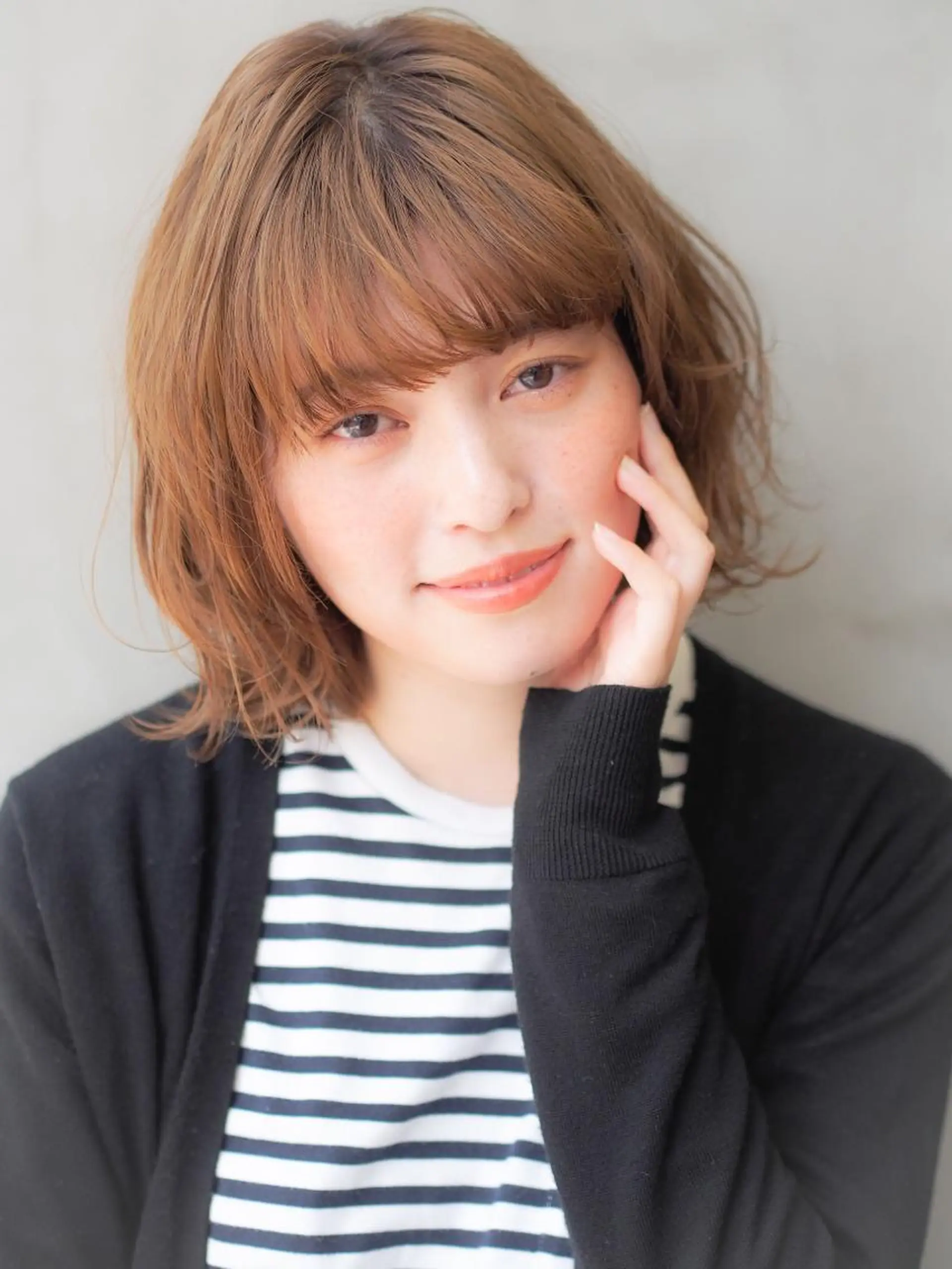 カラー アッシュ ベージュカラー 透明感カラー イルミナカラー ショート・ボブ 徳竹淳一のヘアスタイル