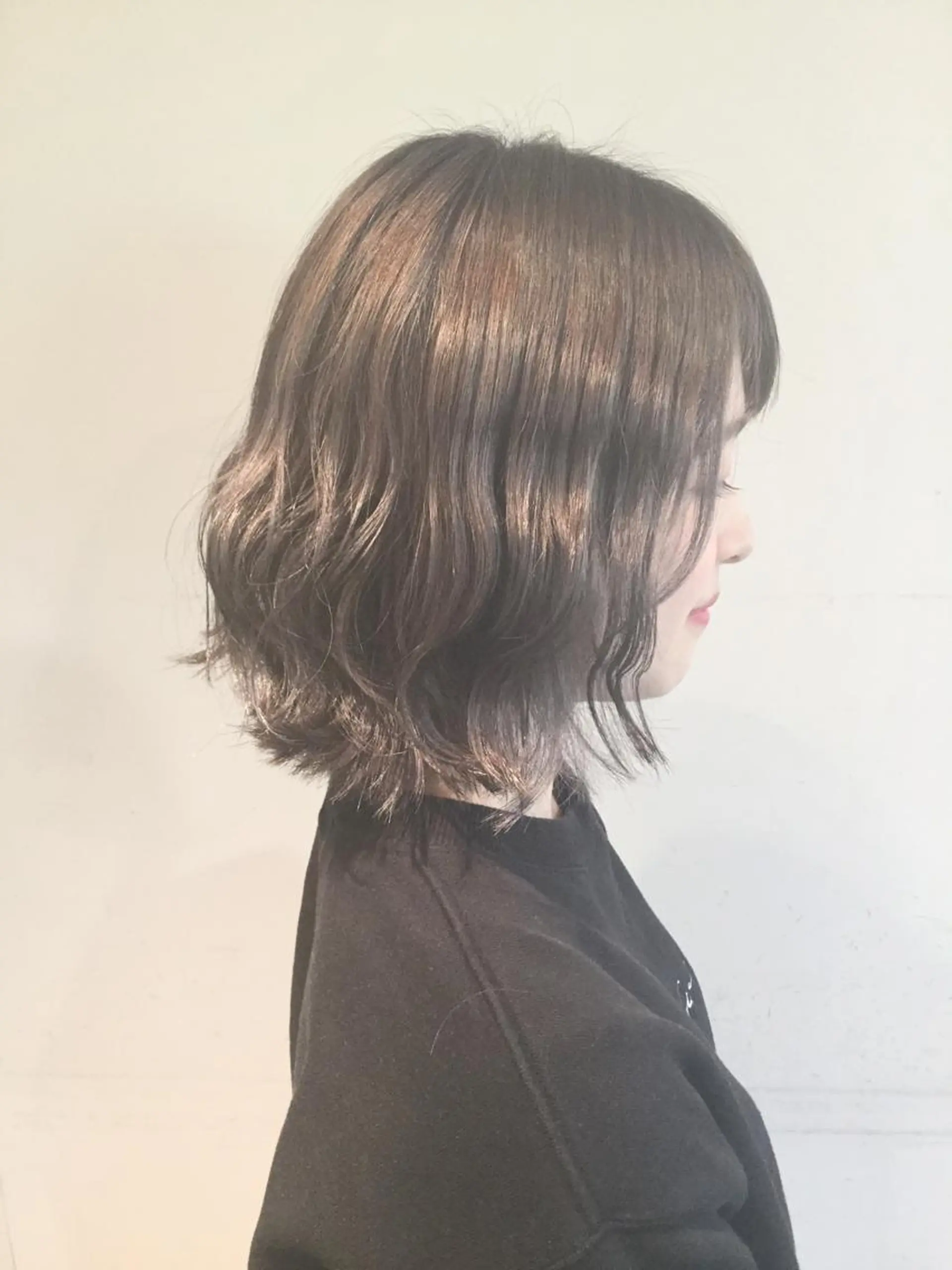 ショート カラー ヘアアレンジ ブリーチ グレージュ 🌿‬ ܸAir 透明感🌱西村知佳のヘアスタイル