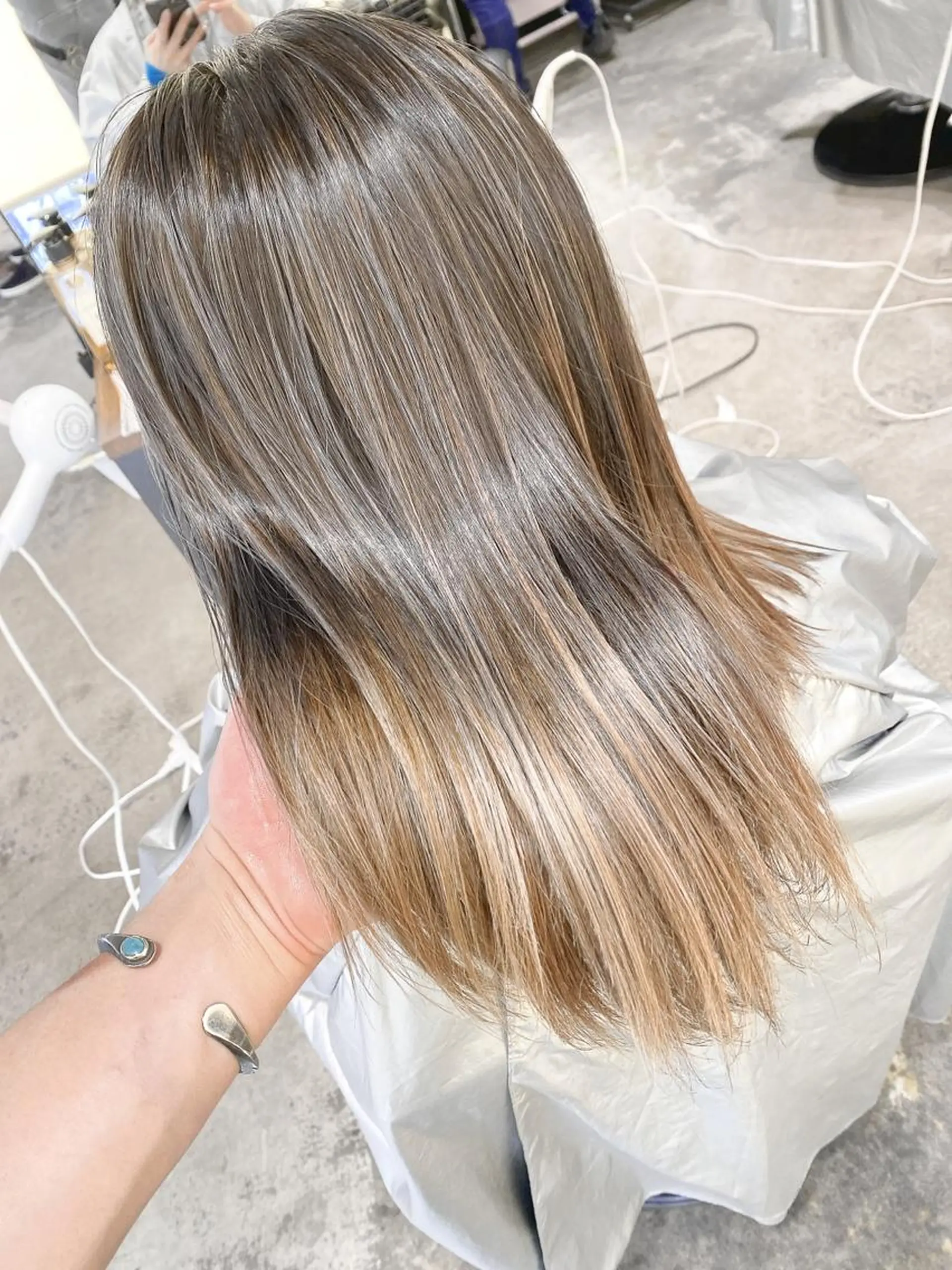 カラー 顔まわりの神様✨ 透明感カラー藤嶋秀幸のヘアスタイル