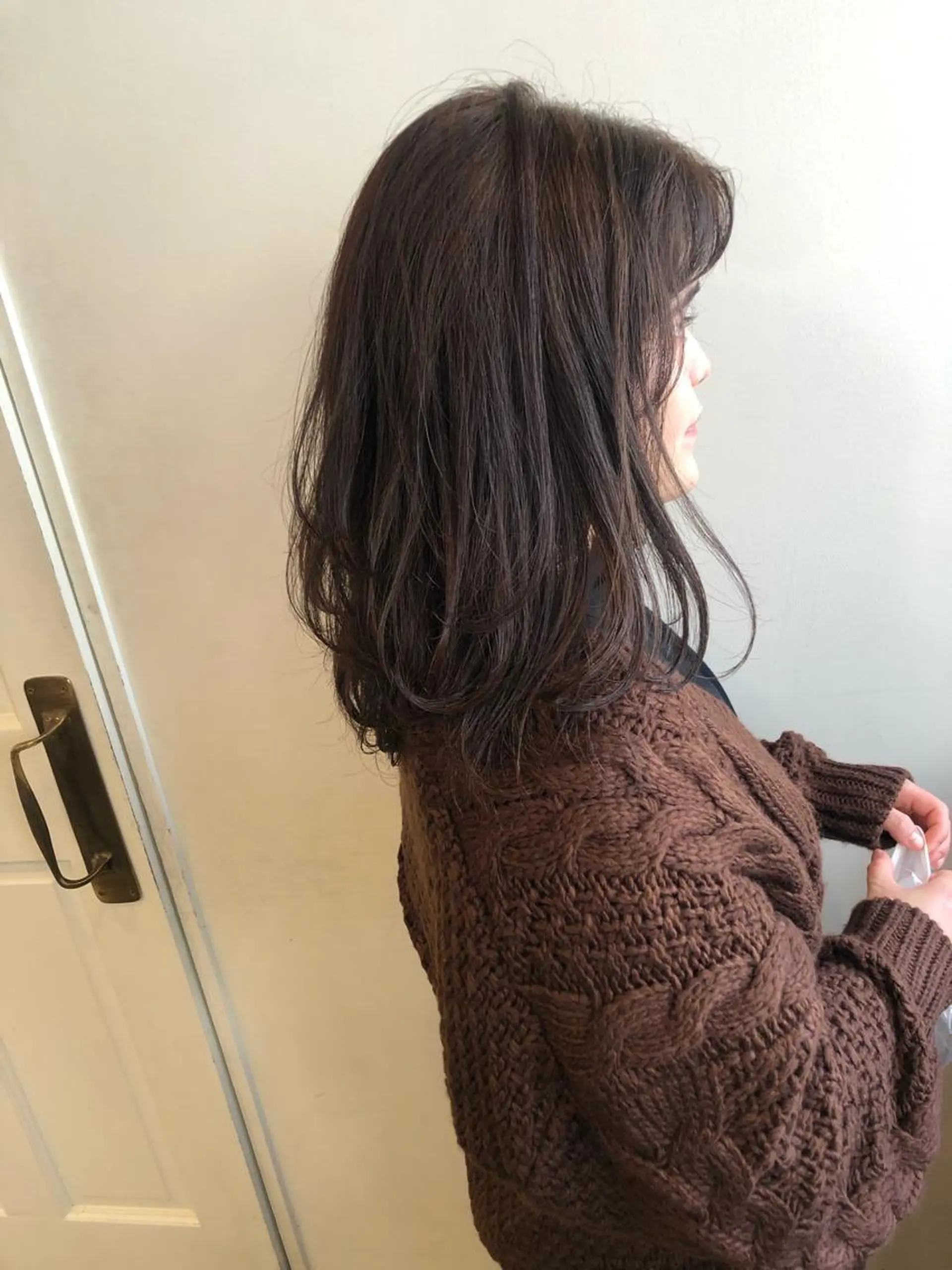 ミディアム カラー MIOベージュカラー 柔らかいカラーのヘアスタイル