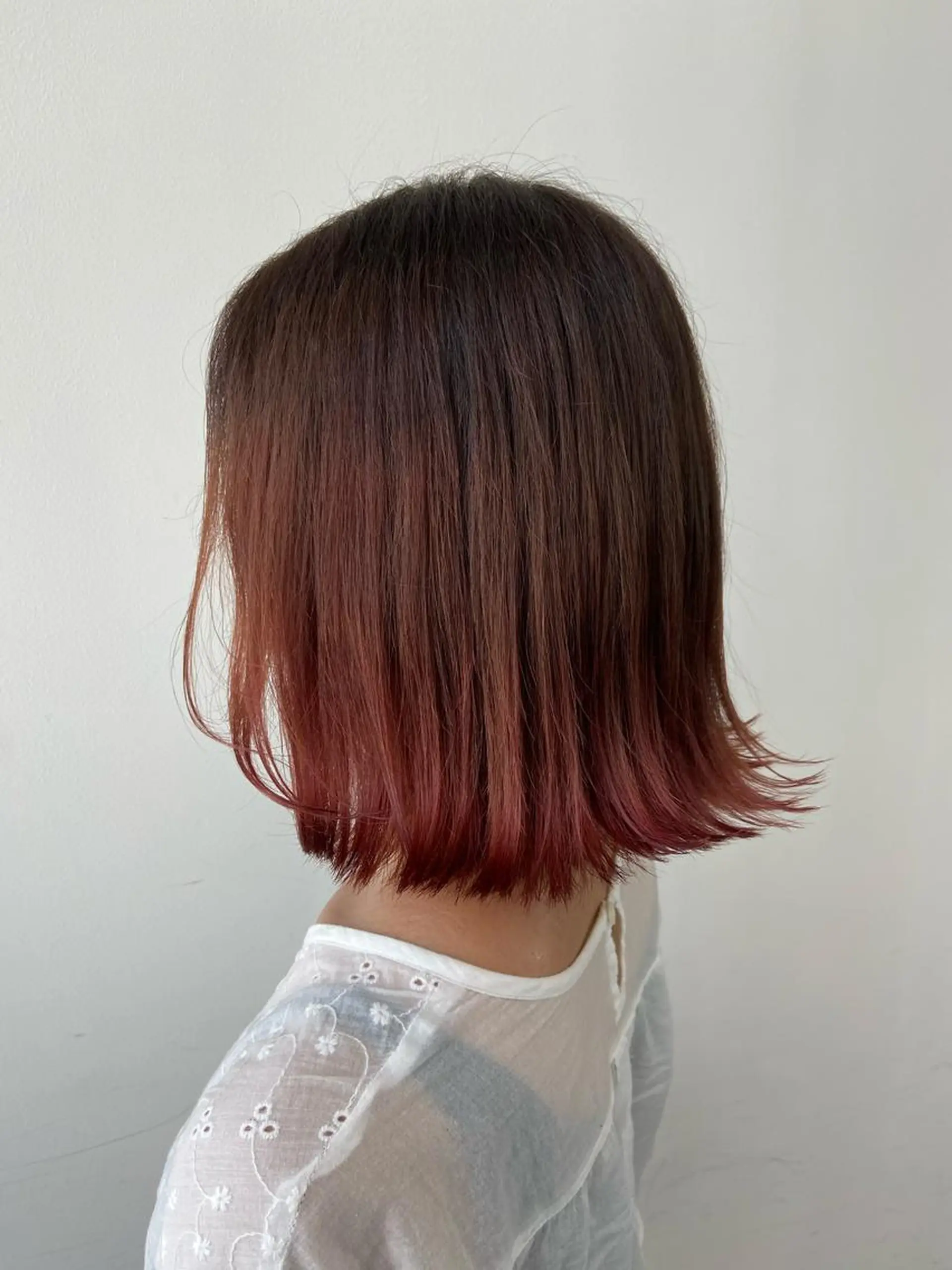 ミディアム カラー グラデーションカラー ピンクカラー 🦄インナーカラー 🦄貫井彩花のヘアスタイル