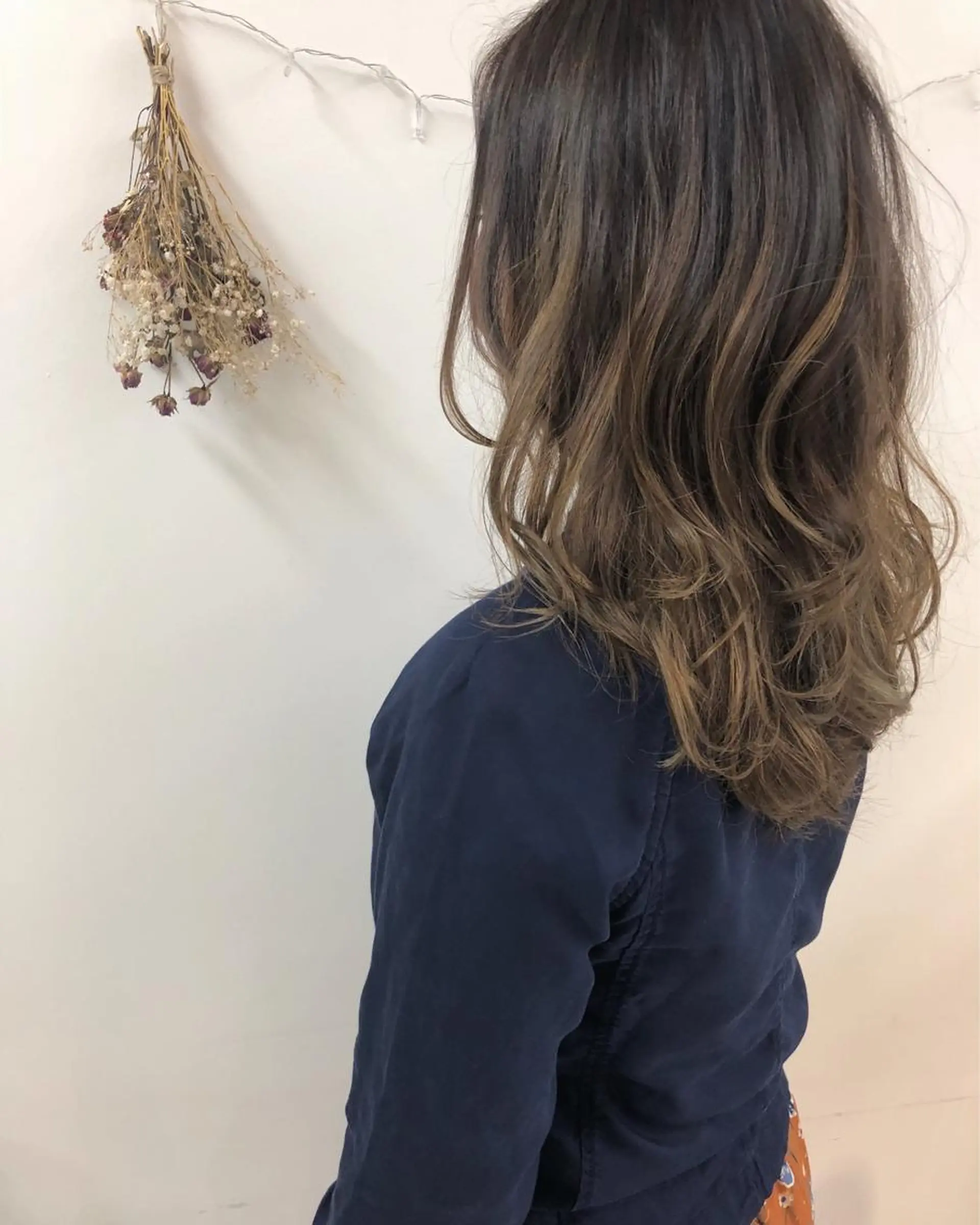 ロング カラー バレイヤージュ レイヤーカット タナカ タクヤのヘアスタイル