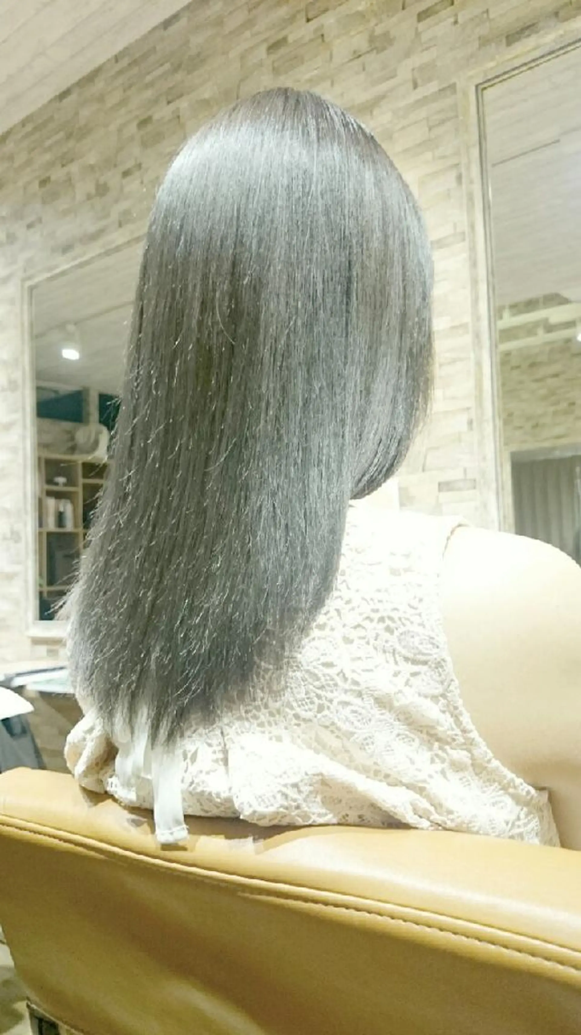 セミロング カラー SAI hairgardenのヘアスタイル