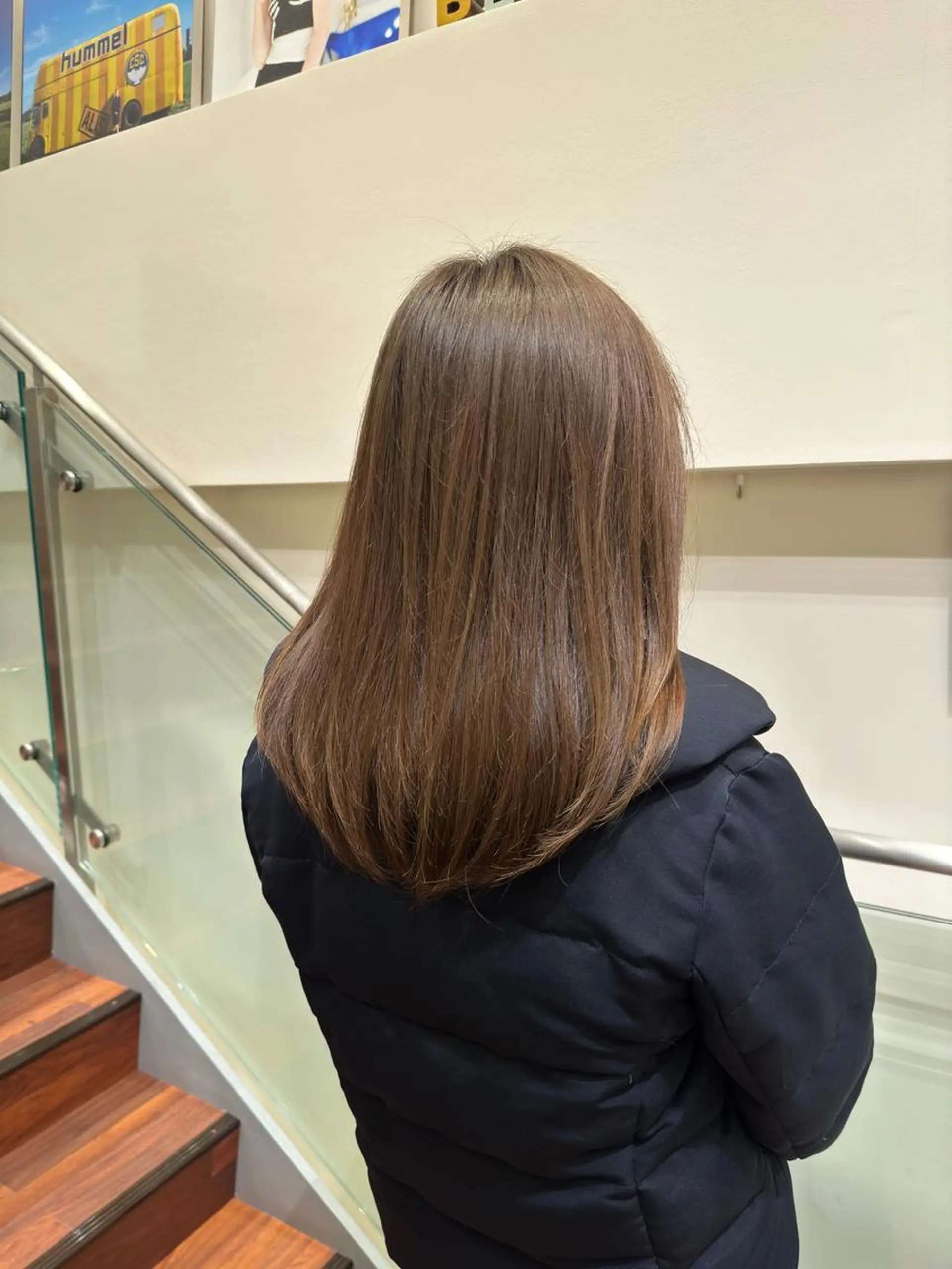 ミディアム カラー アッシュ レイヤー/グレージュ メンズパーマのヘアスタイル