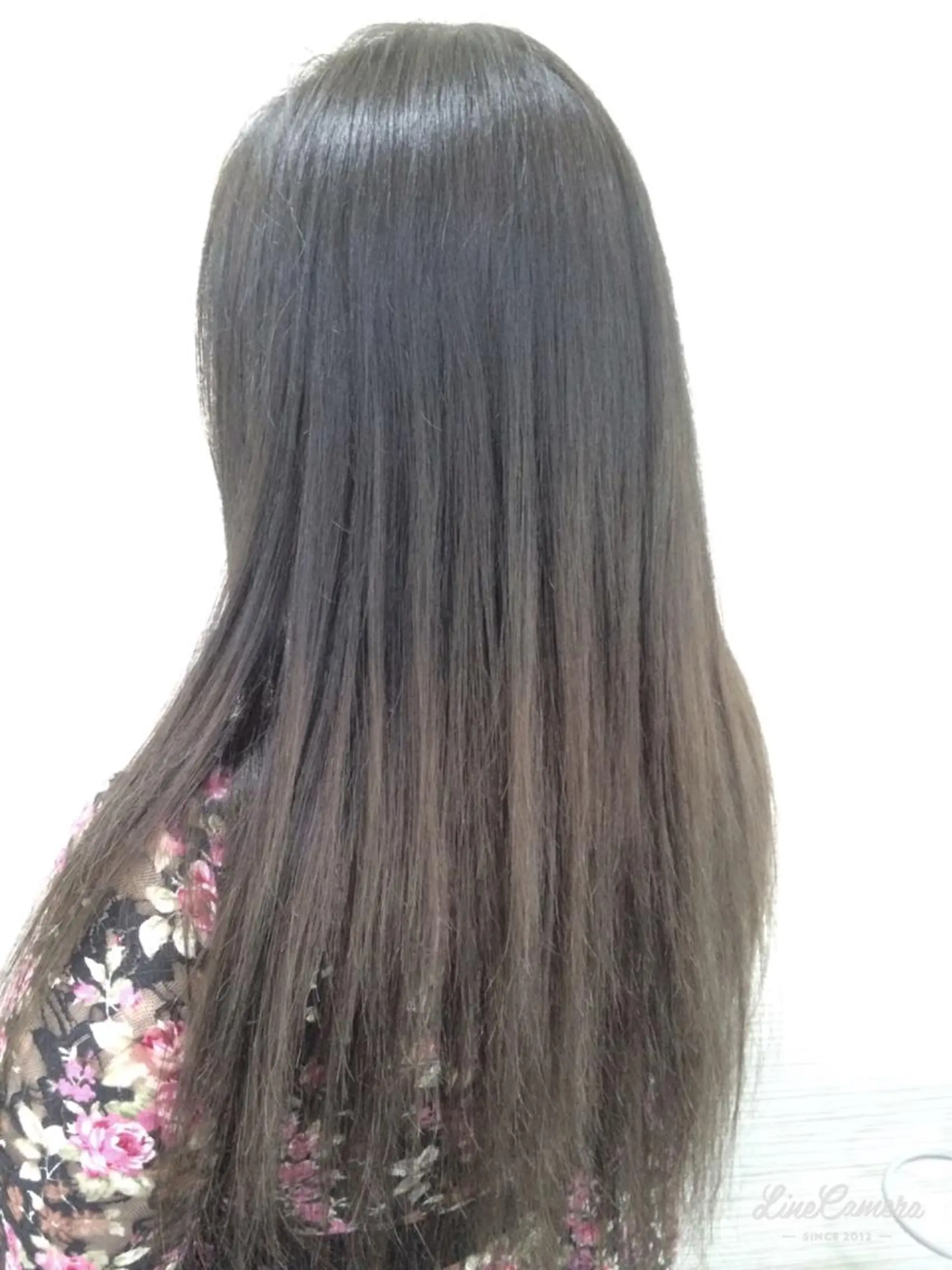 ミディアム セミロング ロング カラー ブルーカラー ブルージュ グレージュ SUNNY GRACEのヘアスタイル