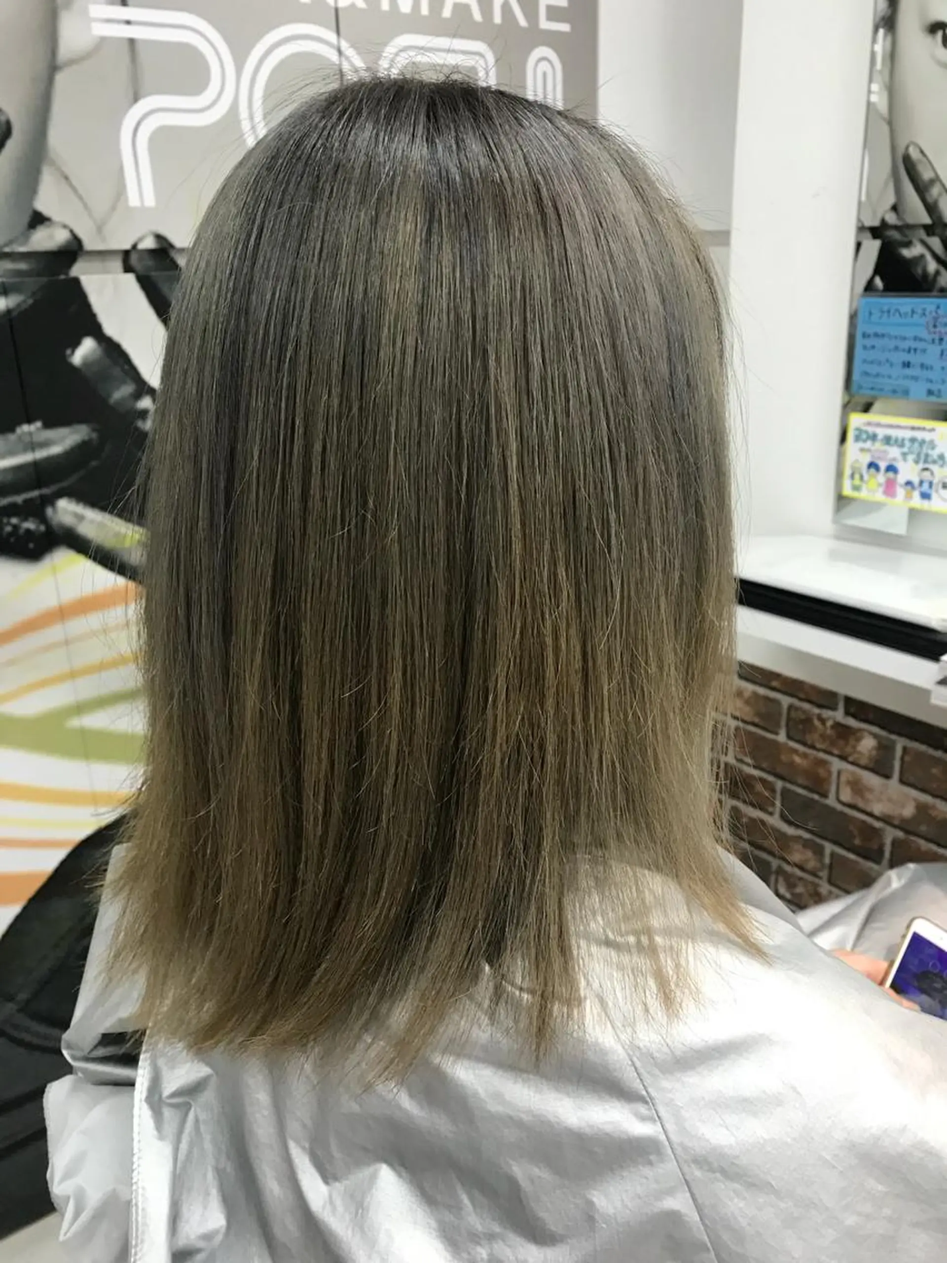 ショート カラー カ ノのヘアスタイル