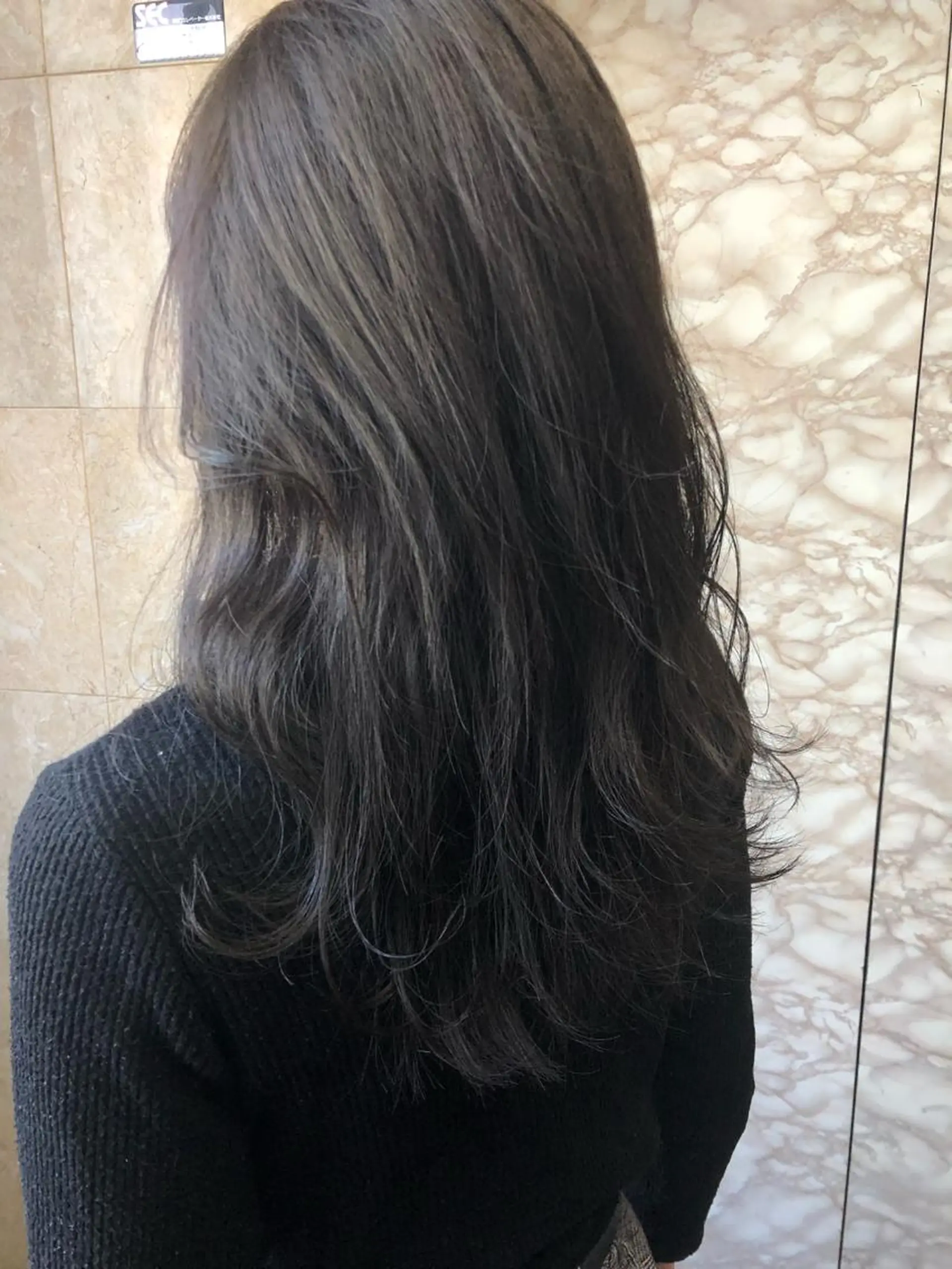 セミロング カラー パーマ ヘアアレンジ グレージュ カット ヘアカラー トリートメント TOMO GEEKS代表のヘアスタイル