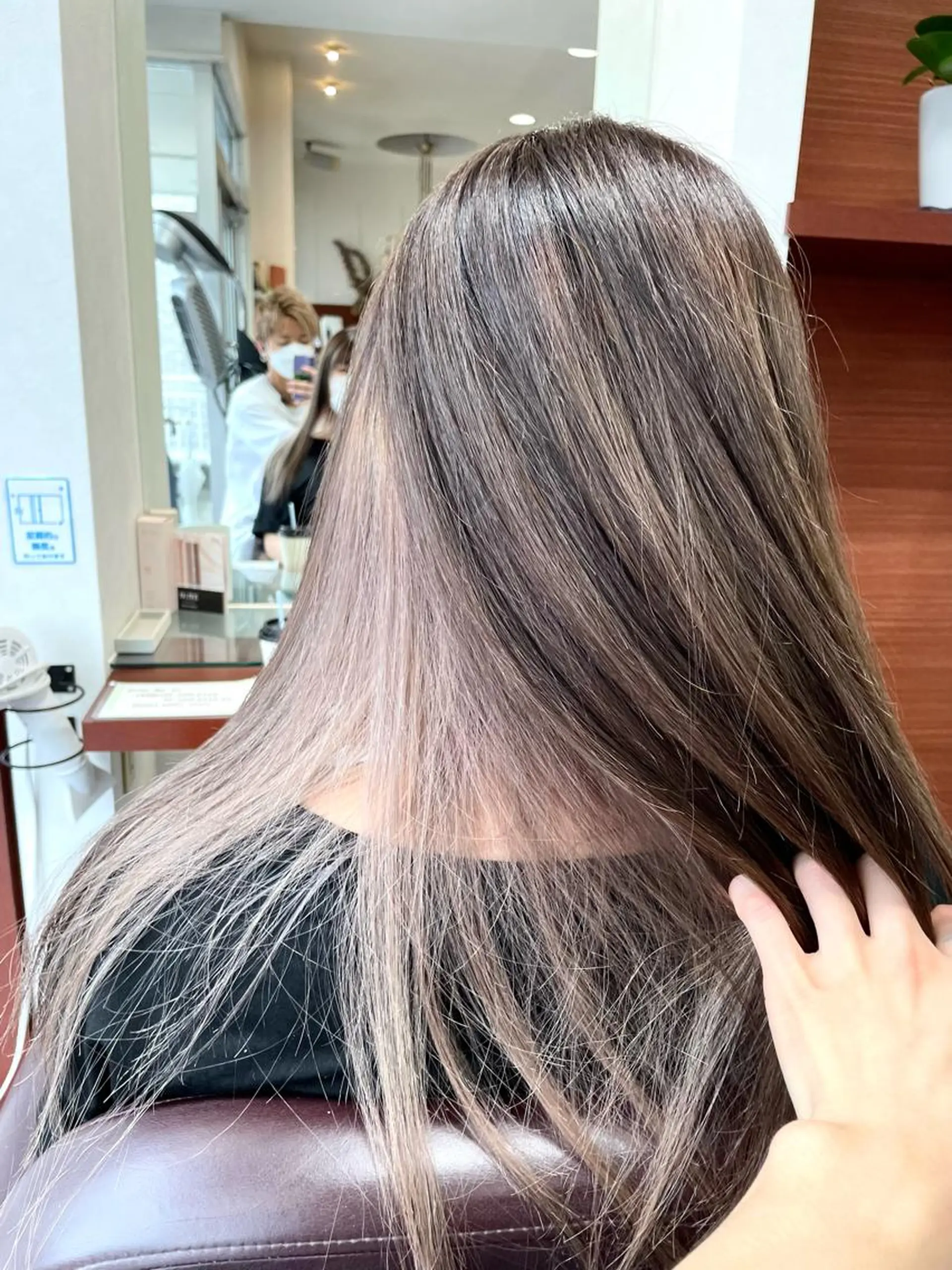 ロング カラー ベージュカラー 💎韓国カラー Giness坂下巧のヘアスタイル