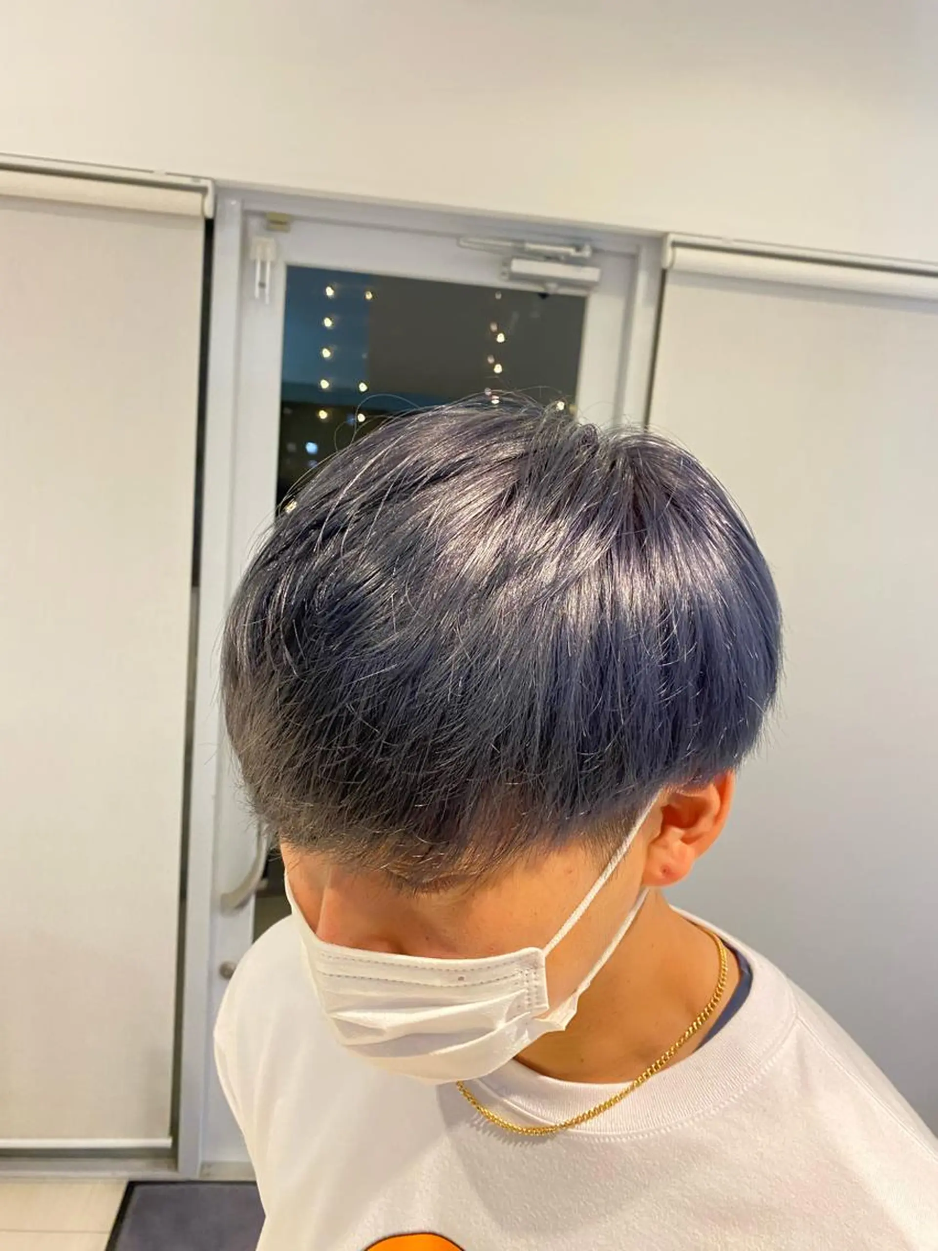 ショート カラー メンズ メンズブリーチ ブリーチ シルバー ヘアカラー 土井 祐之介のヘアスタイル