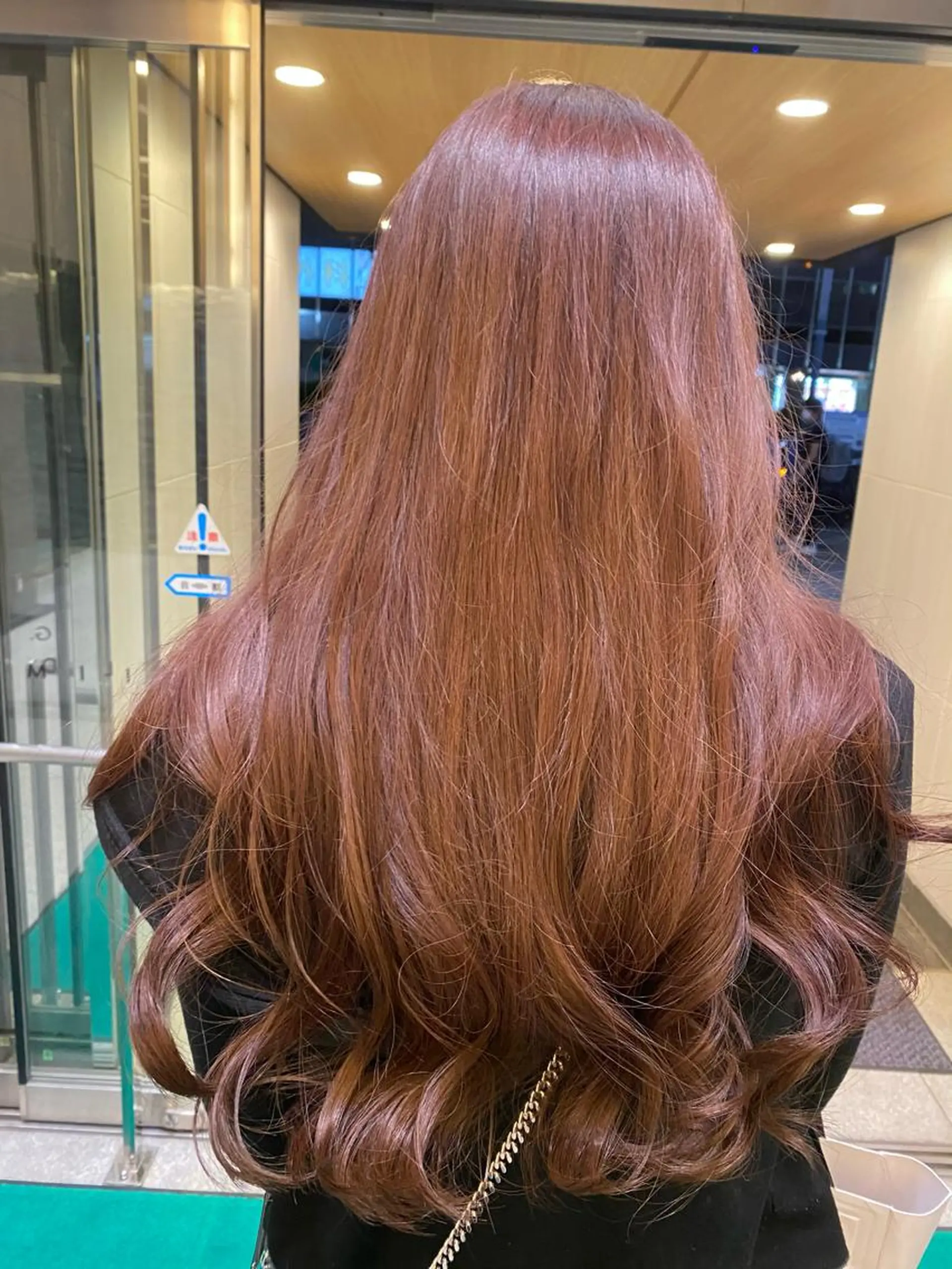 ロング デザインカラー/ボブ ブリーチカラー/ユリのヘアスタイル