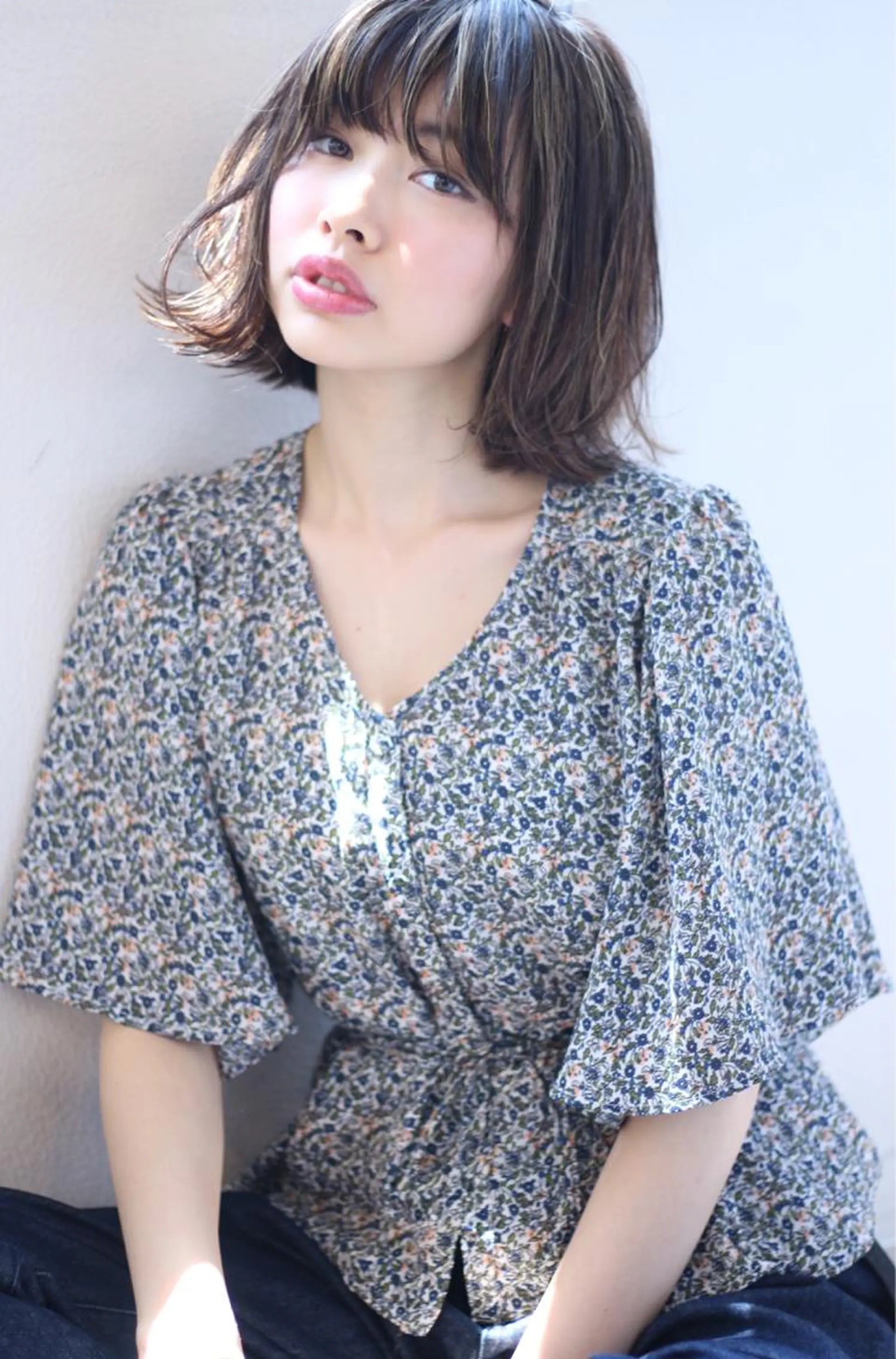 ミディアム 鎌倉 彩のヘアスタイル