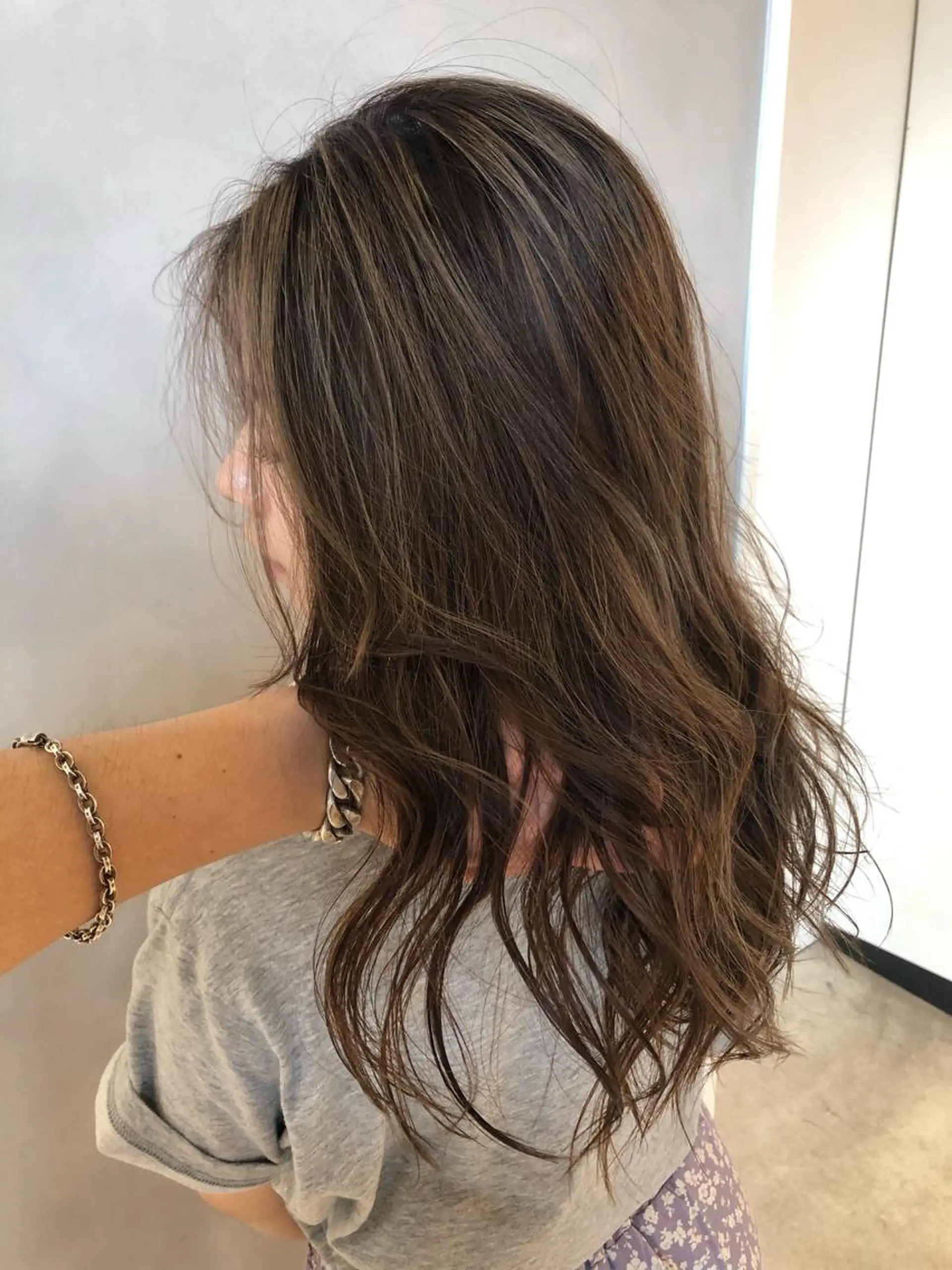 ロング カラー ハイトーン×レイヤー /遠藤将太のヘアスタイル