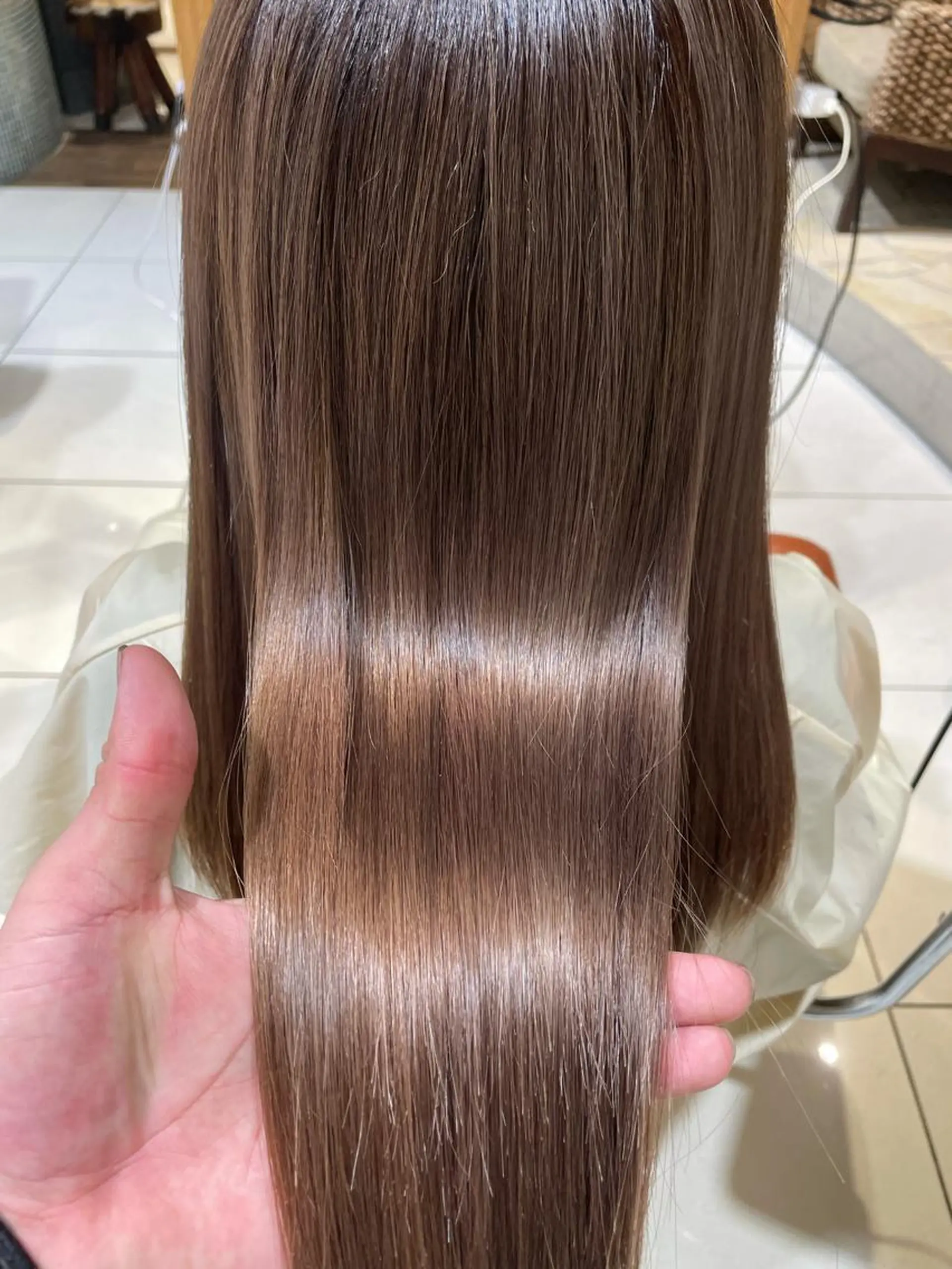 セミロング 新宿メンズパーマ特化 メンズバレイヤージュのヘアスタイル