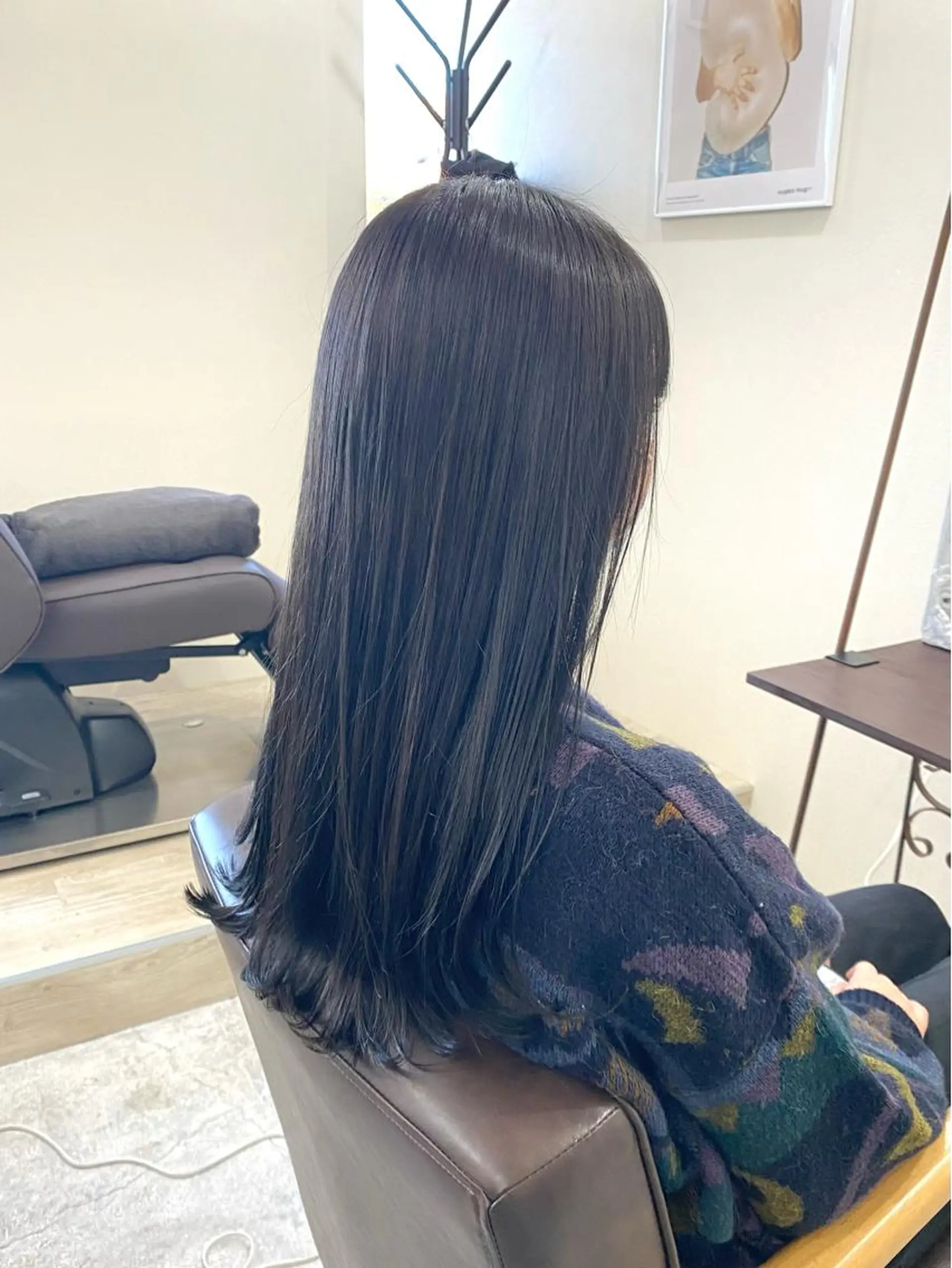 ロング カット ヘアカラー 長岡 俊樹のヘアスタイル