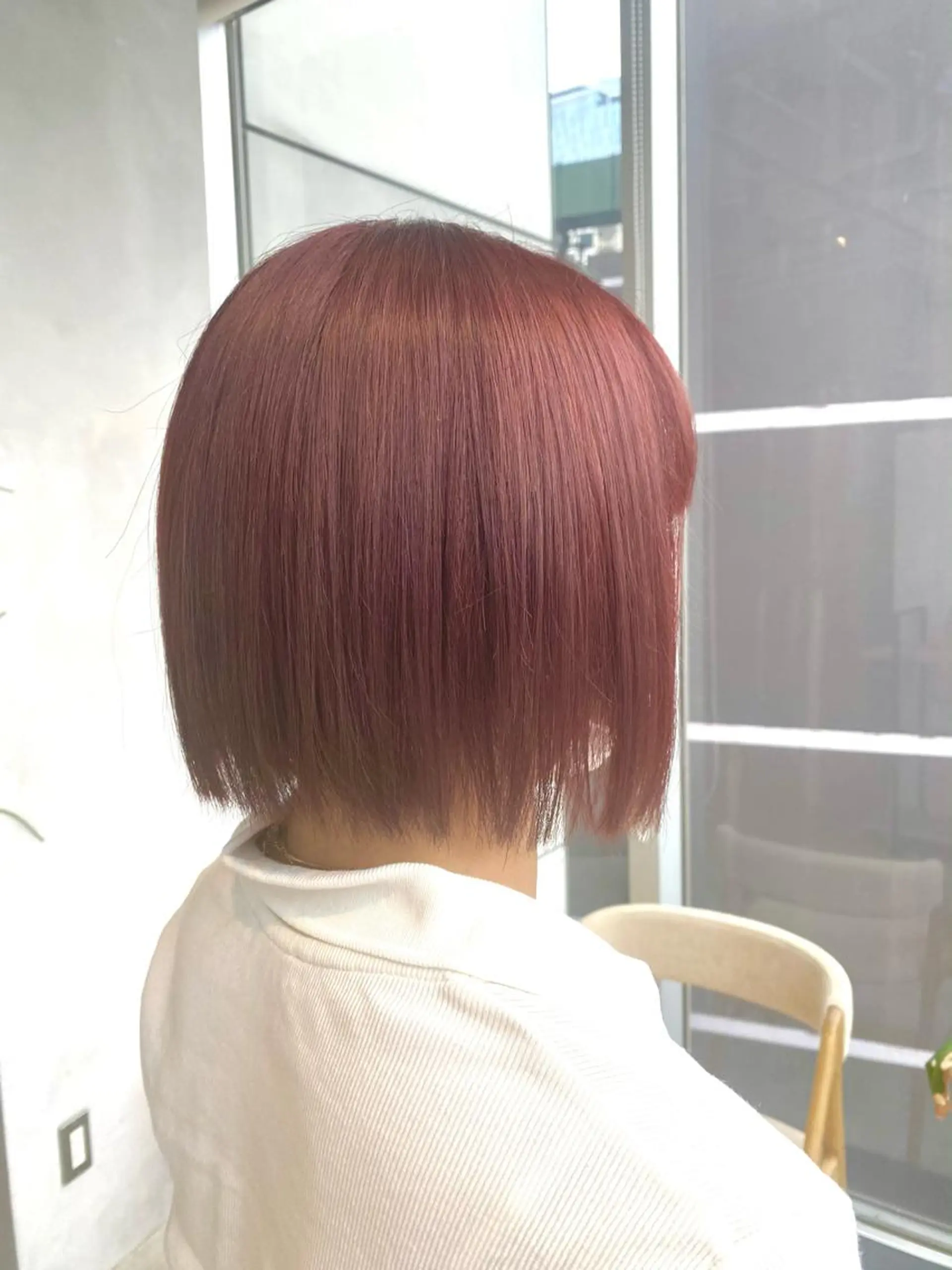 ショート カラー ブリーチ ダブルカラー ブリーチなしカラー ピンクカラー カット ヘアカラー ピンク/ベージュ /似合わせ/田島百華のヘアスタイル