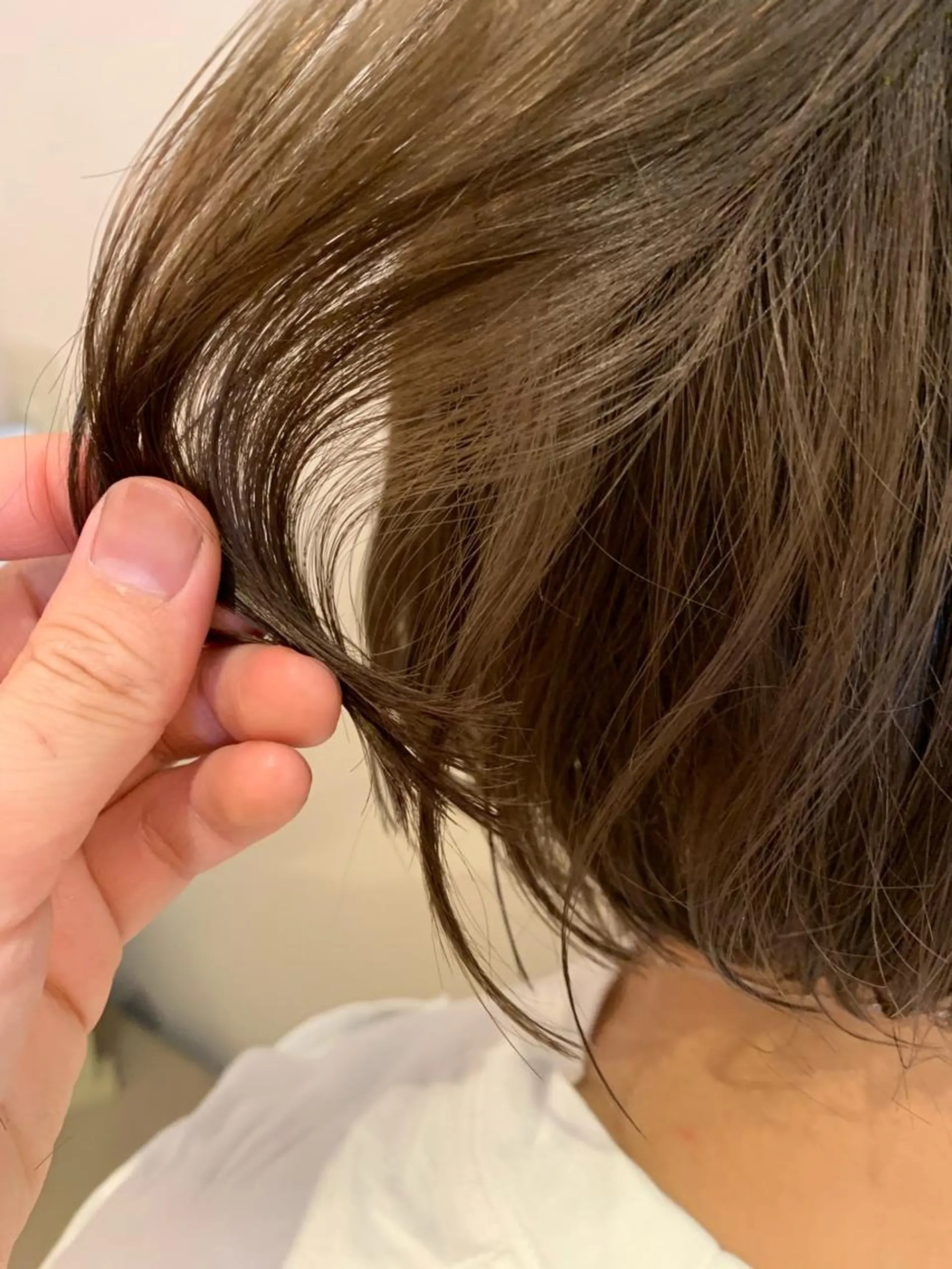 ショート カラー ブリーチ 透明感カラー 柔らかいヘア/ 東徳嶺 みくのヘアスタイル