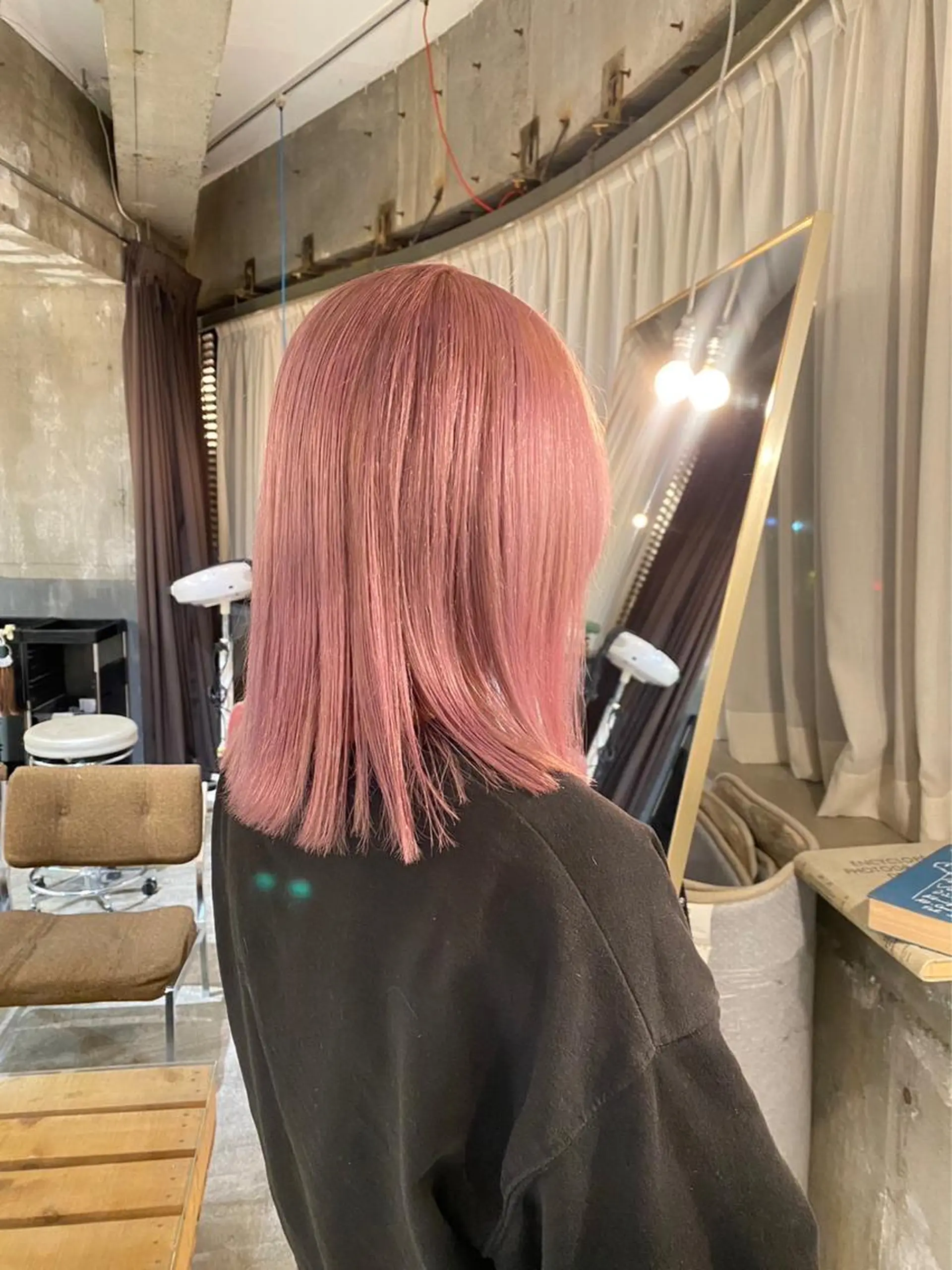 ミディアム カラー ベージュカラー ブリーチ ピンクカラー ピンクベージュ 海外レイヤー /NAGISAのヘアスタイル