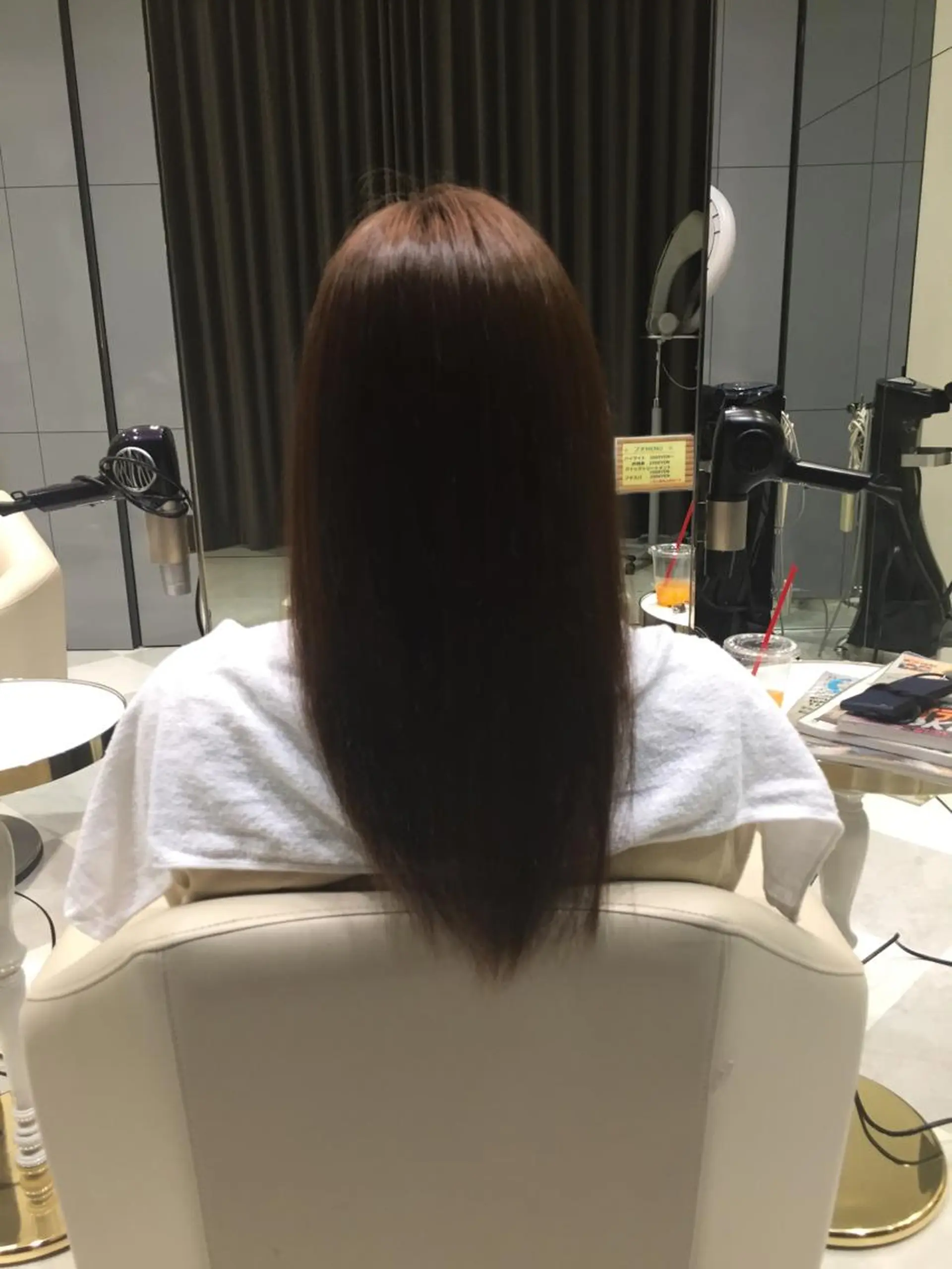 カラー アンダーバーホワイト_WHITE所属・_WHITE芝本 賢吾【天王寺店】のヘアスタイル