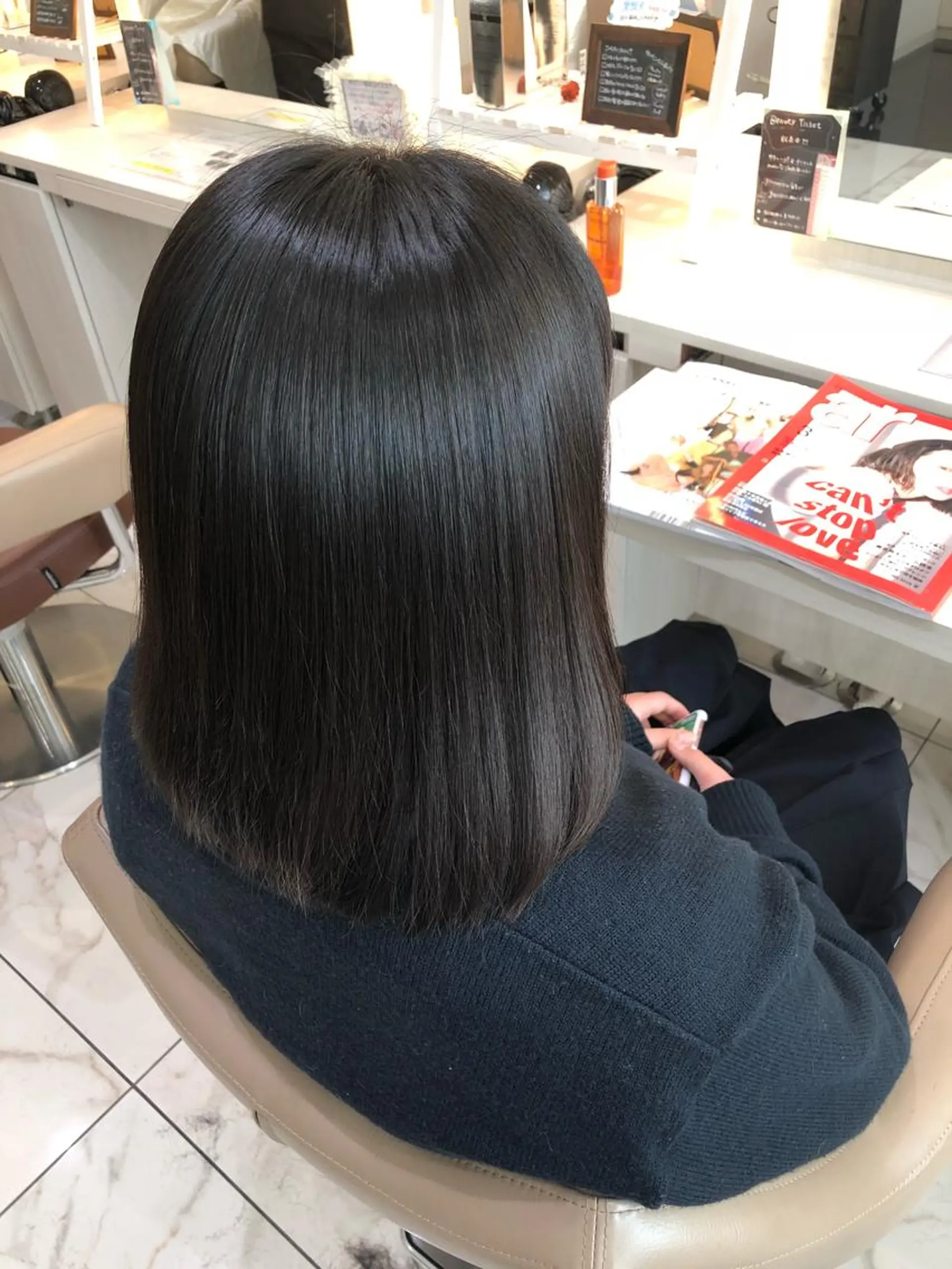 ミディアム パーマ 髪質改善 縮毛矯正 ストレートパーマ 安井 昴 💫ブリーチ縮毛矯正のヘアスタイル