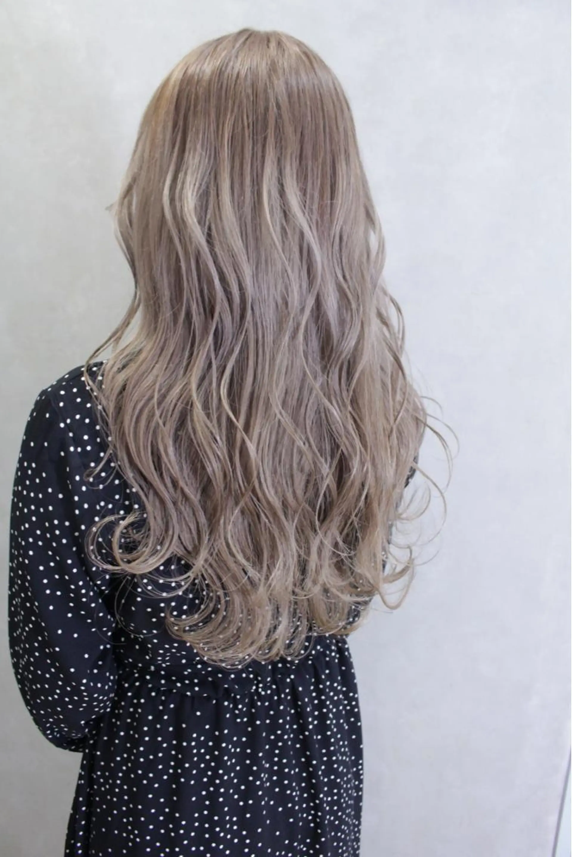 ロング カラー ヘアアレンジ ヘアカラー トリートメント lani ブリーチ /ダブルカラーのヘアスタイル