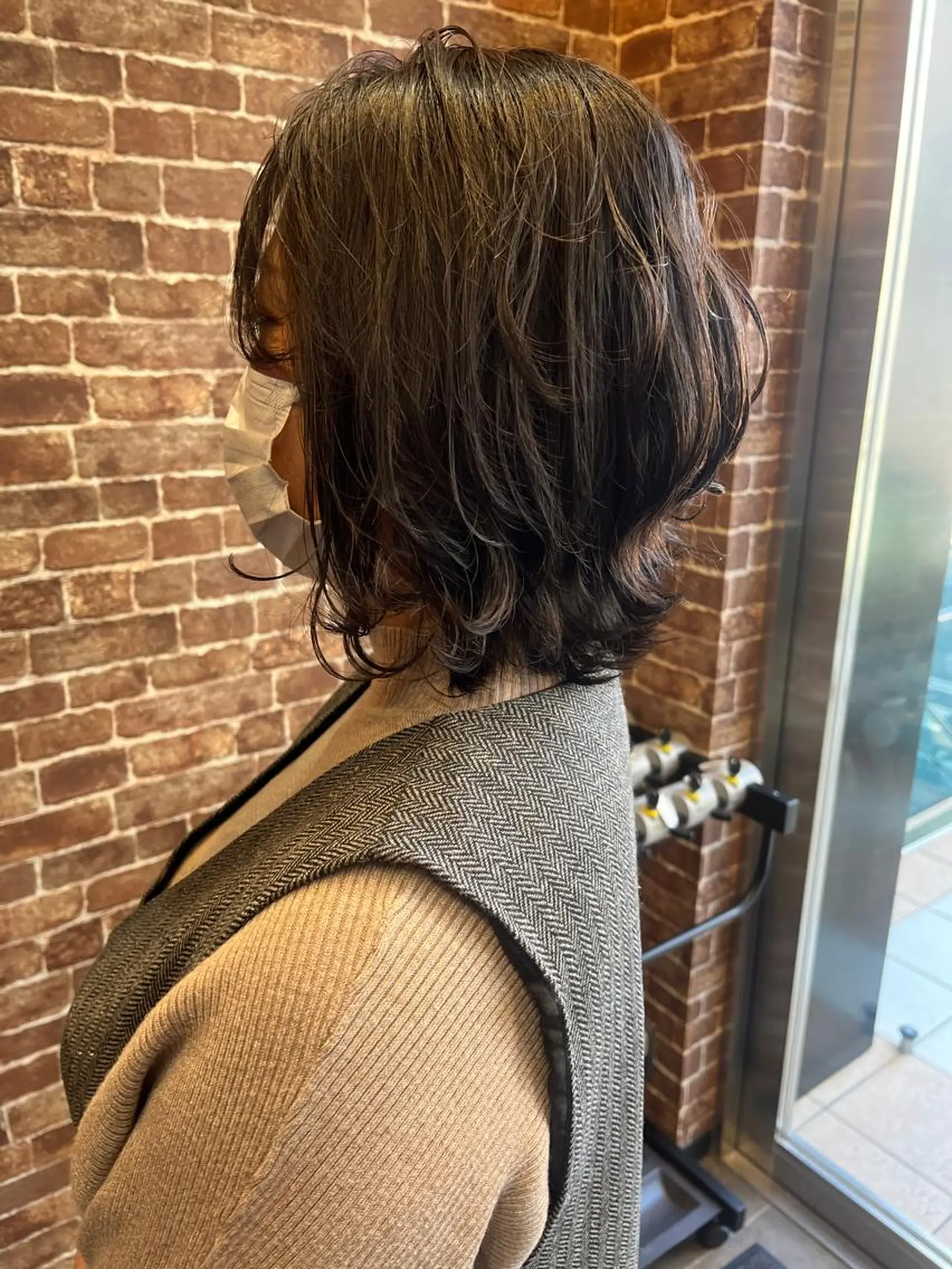 ミディアム カラー パーマ ヘアアレンジ メンズ キッズ ネイル マツエク・マツパ アイブロウ メンズブリーチ メンズハイライト メンズインナーカラー メンズ韓国風 ブリーチ 久木原 ゆりのヘアスタイル