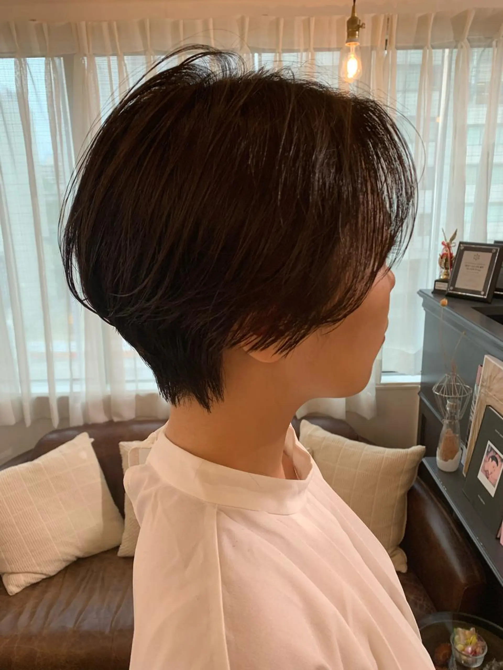 ショート カラー 安村 美奈のヘアスタイル