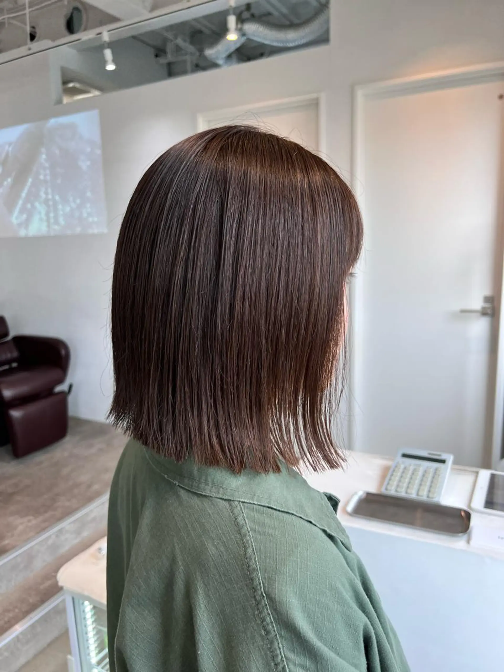 ショート カラー 松坂 真衣のヘアスタイル