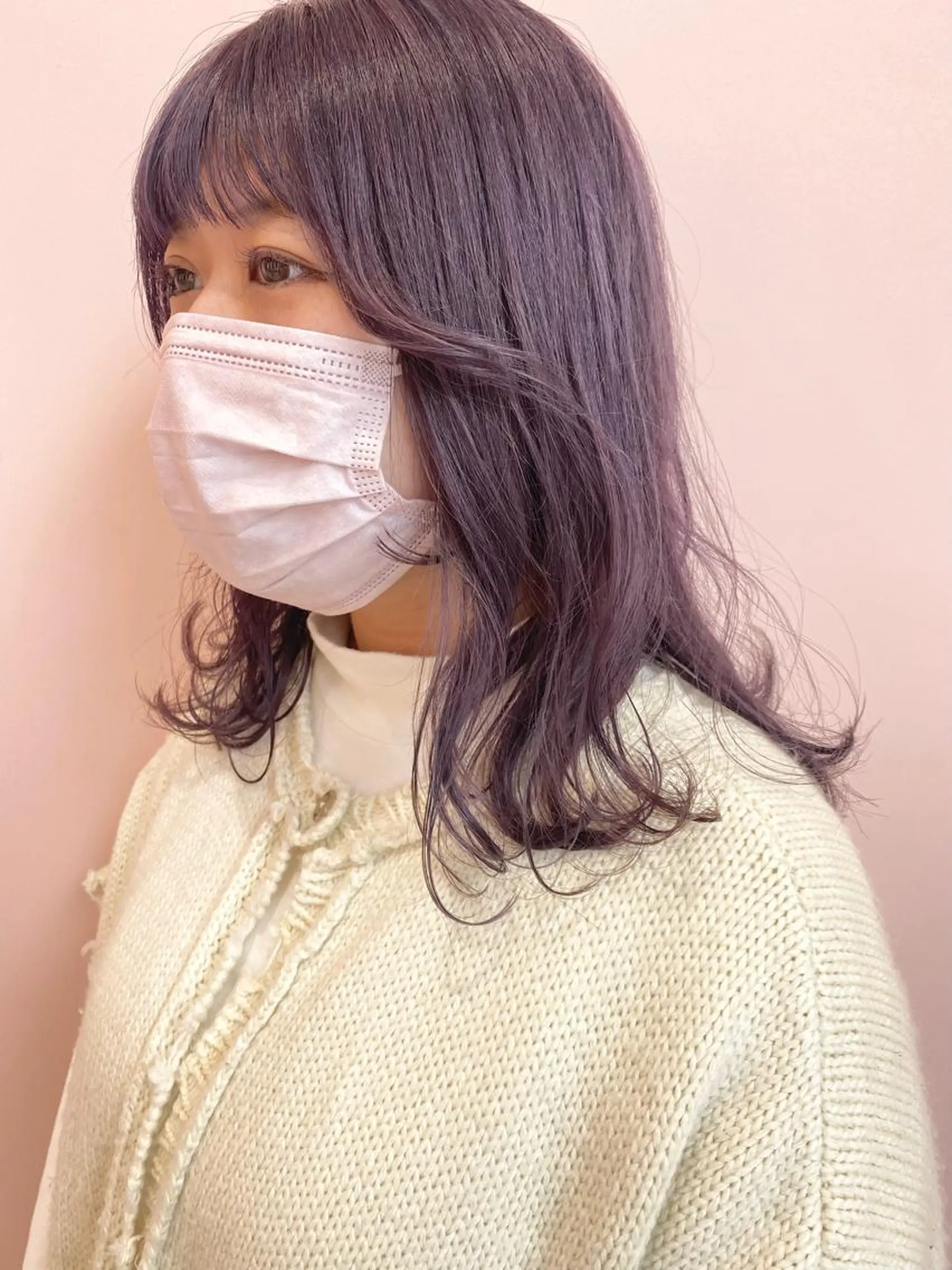 ミディアム カラー グレージュ パープルカラー パープルグレージュ 西本 夏美のヘアスタイル