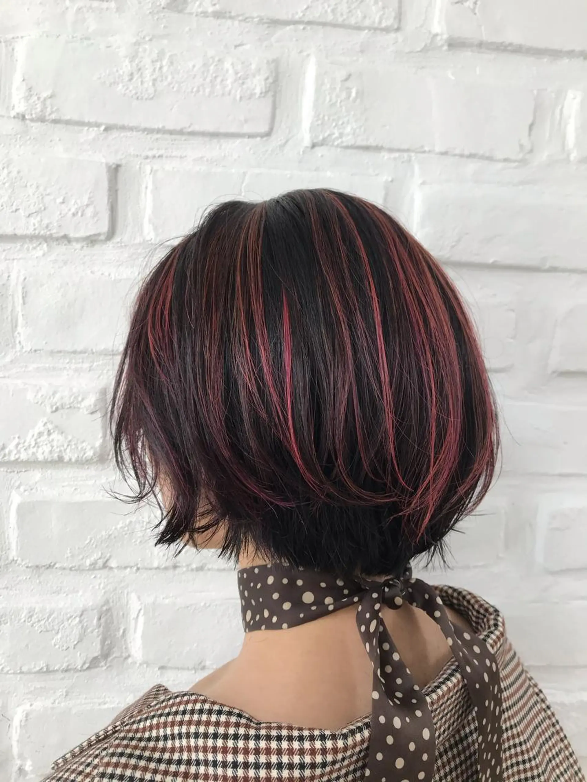 ショート カラー 黒髪 ハイライトカラー ピンクカラー ボブ ハイライト 【暖色カラー特化】 中山由梨のヘアスタイル