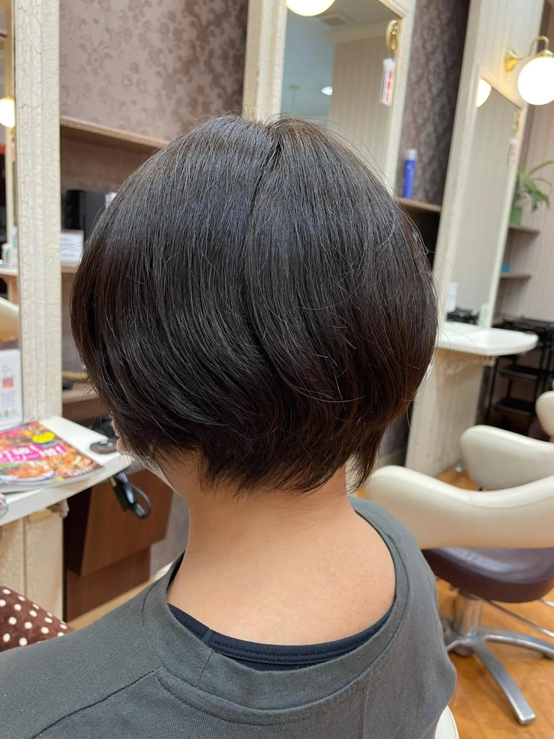 ショート カラー 石原 はるかのヘアスタイル