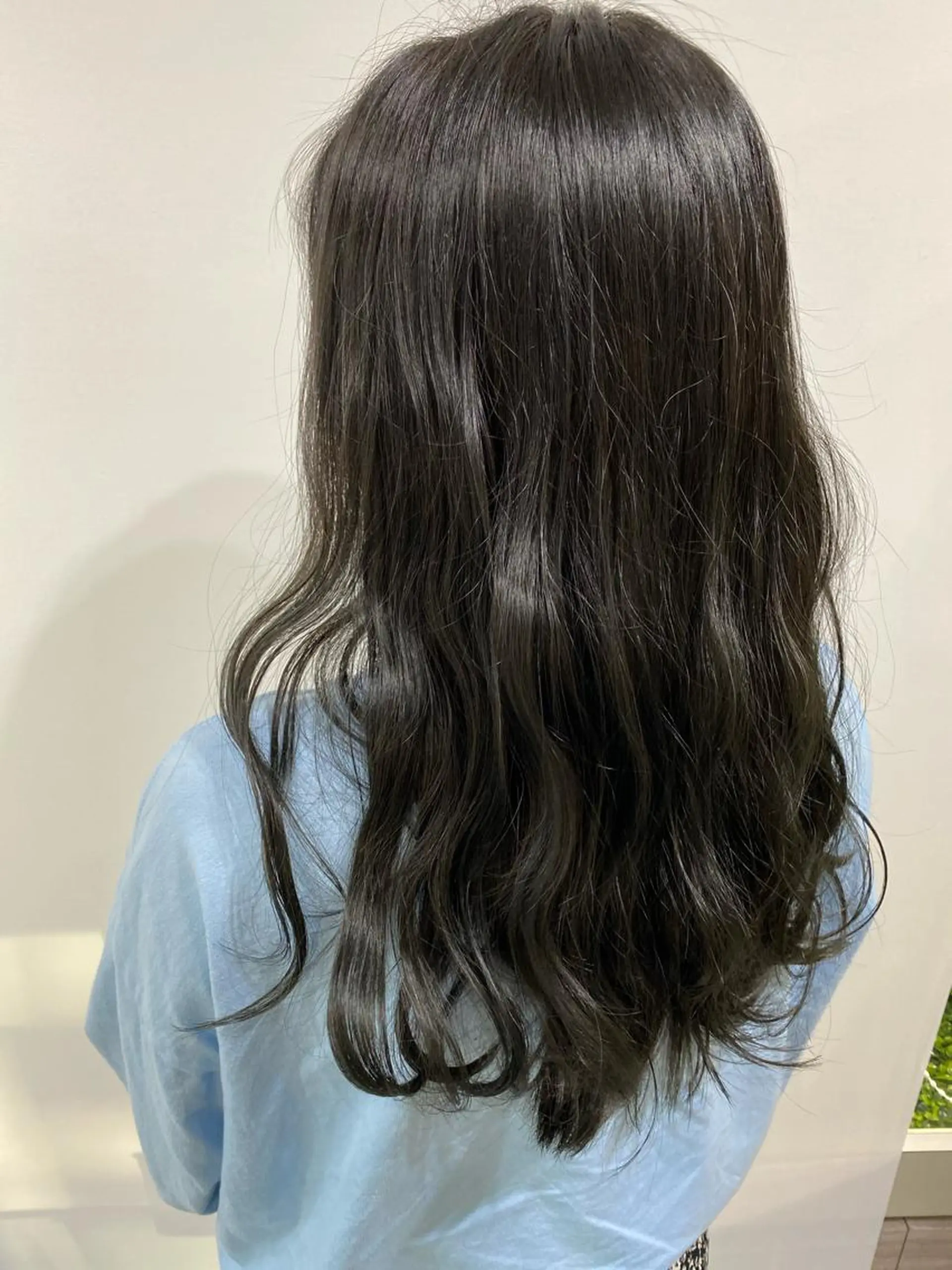 ロング カラー ブルーカラー ブラウンカラー 神保 佑斗のヘアスタイル