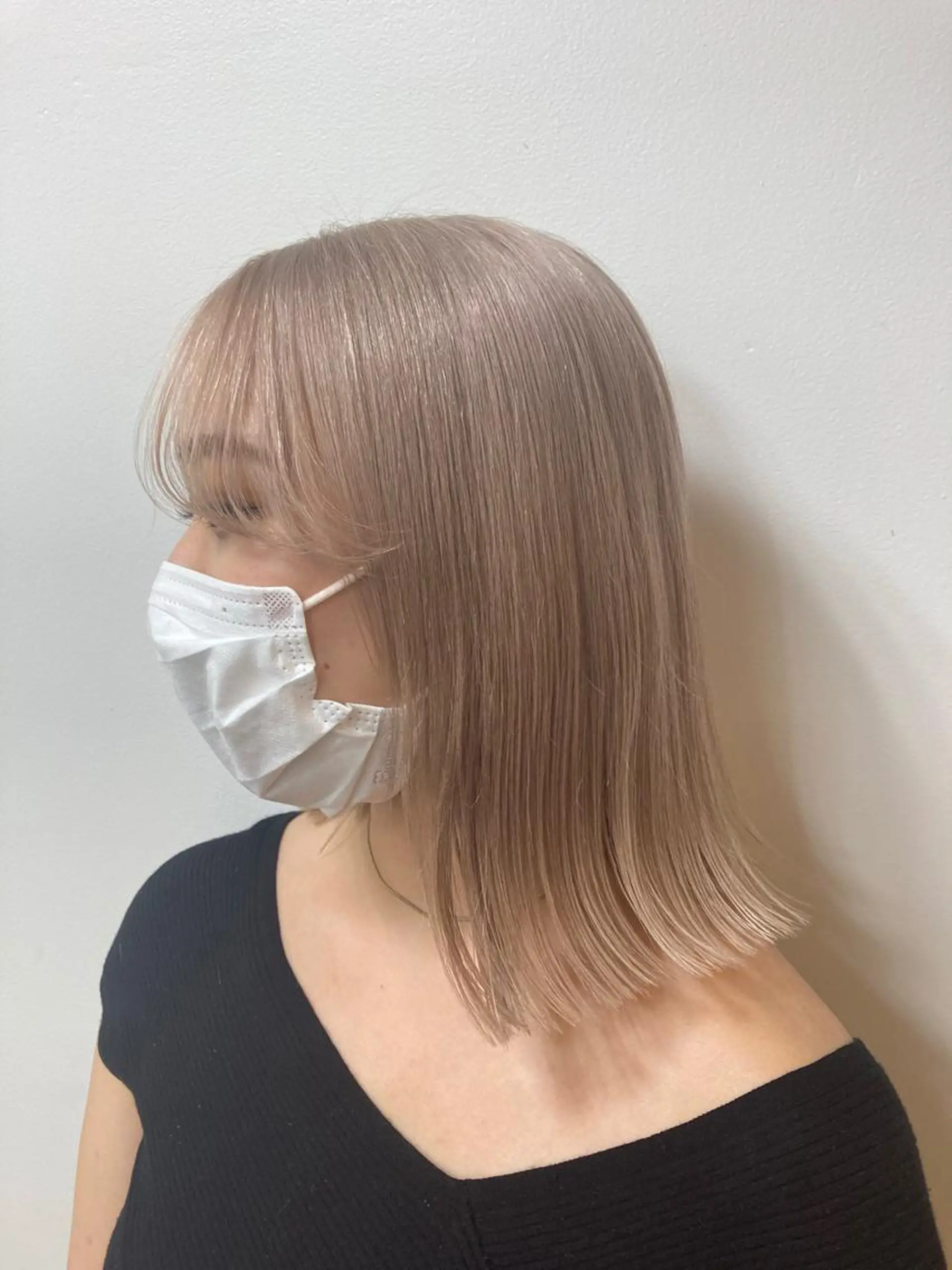 ミディアム 阪口 依美奈のヘアスタイル