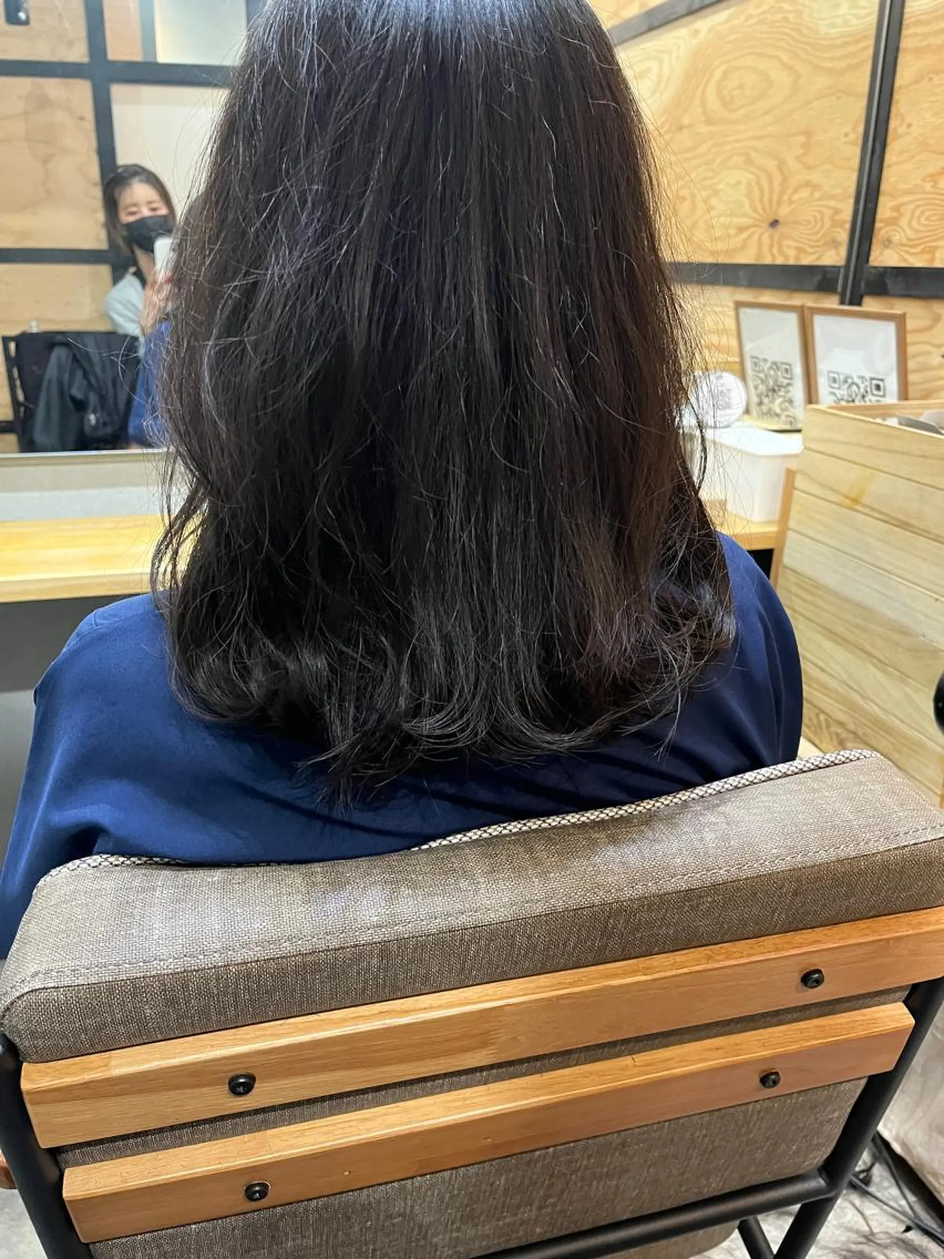 ミディアム カラー ミディアムパーマ ブラウンカラー ケアカラー 透明感カラー ピンクカラー 久木原 ゆりのヘアスタイル