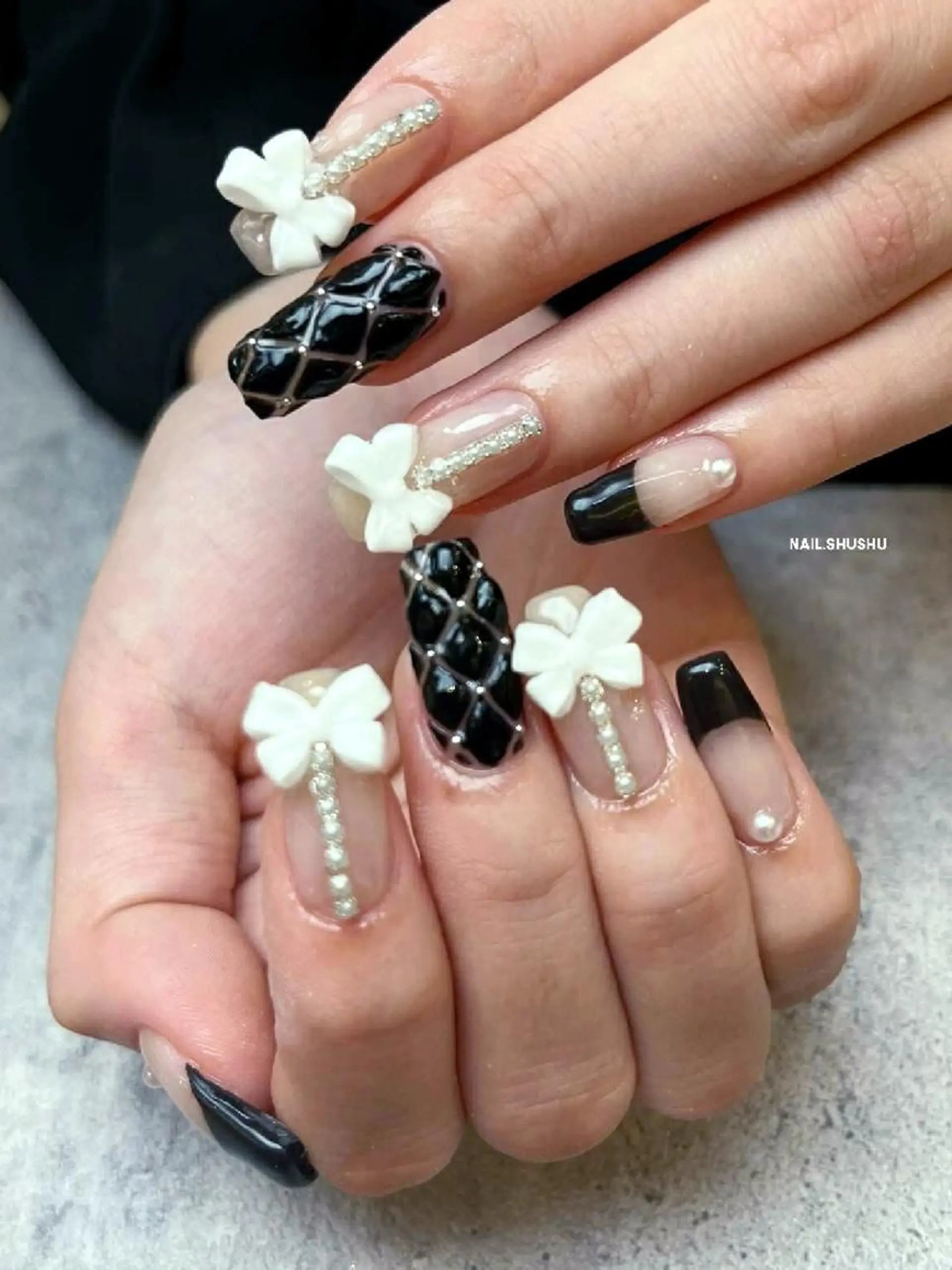 ネイル 持ち込み ニュアンスネイル シンプルネイル 冬ネイル 3dパーツ/流行り 👧shushu❤️のネイルデザイン