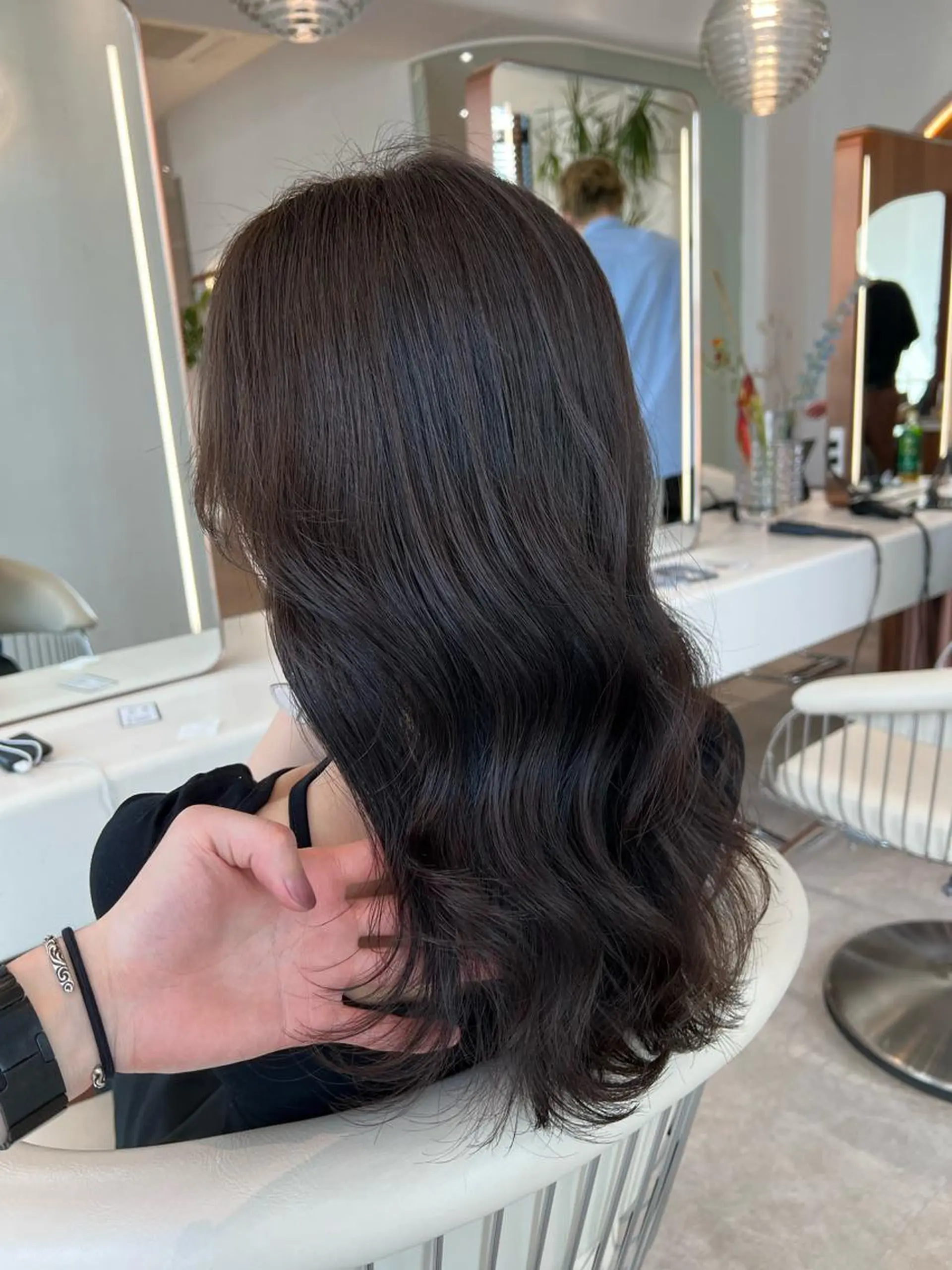 ミディアム カラー グレージュ ラベンダーカラー ラベンダーグレージュ ラベンダーグレー 韓国風ヘア 韓国レイヤー🇰🇷 韓国研修◎渋谷カイトのヘアスタイル