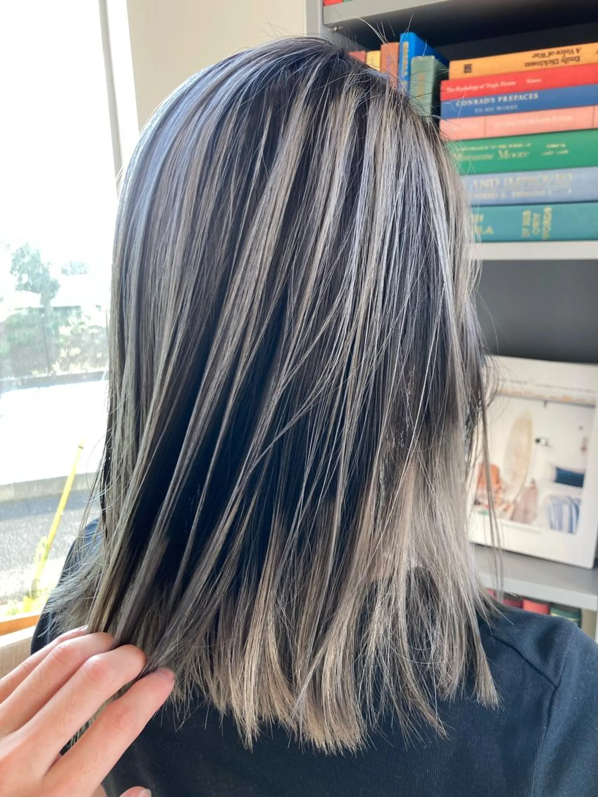 ミディアム レイヤーカット 髪質改善･縮毛矯正 薄拓斗のヘアスタイル