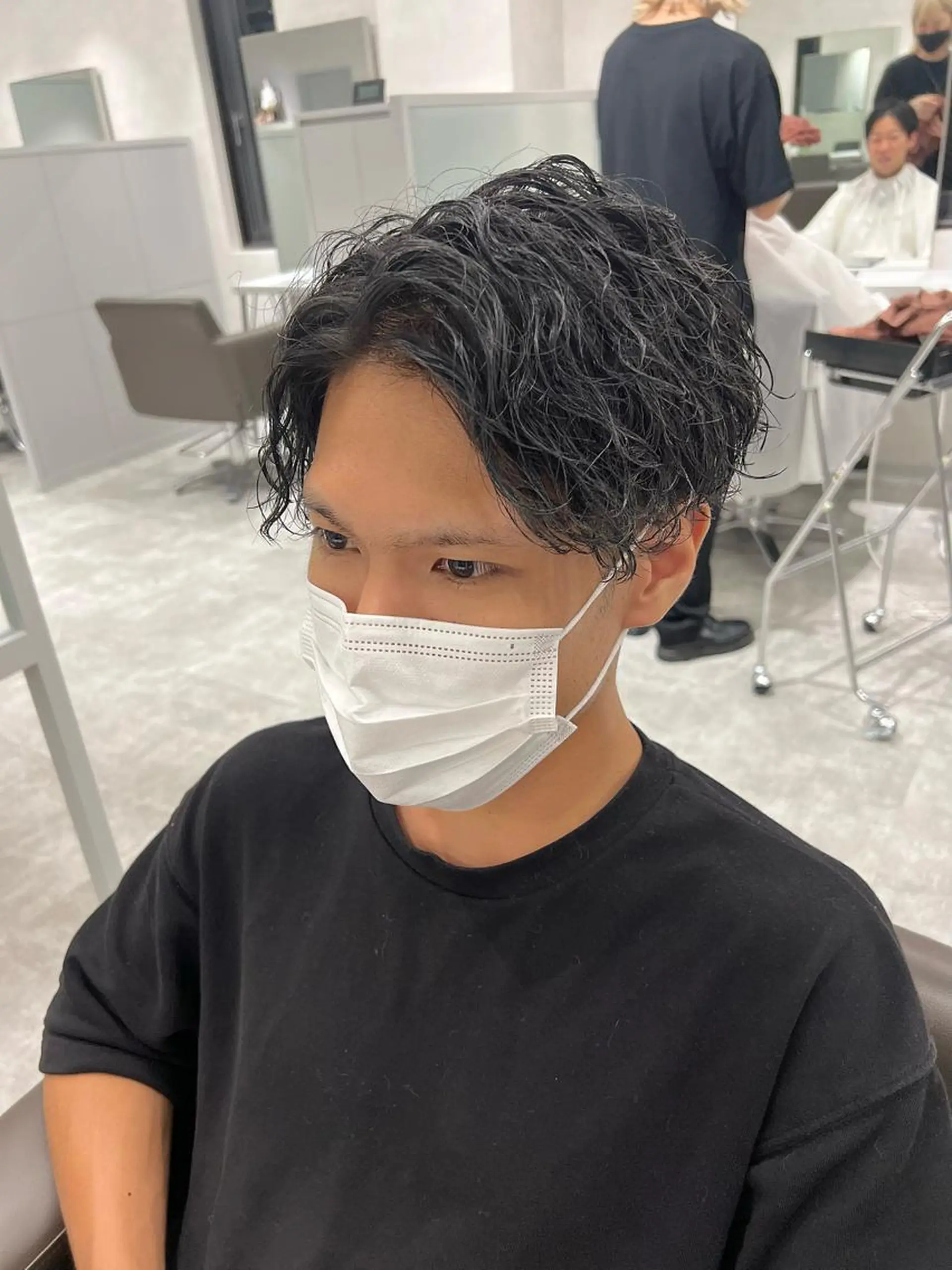 ショート カラー パーマ メンズ 関西センターパート メンズモデル募集のヘアスタイル
